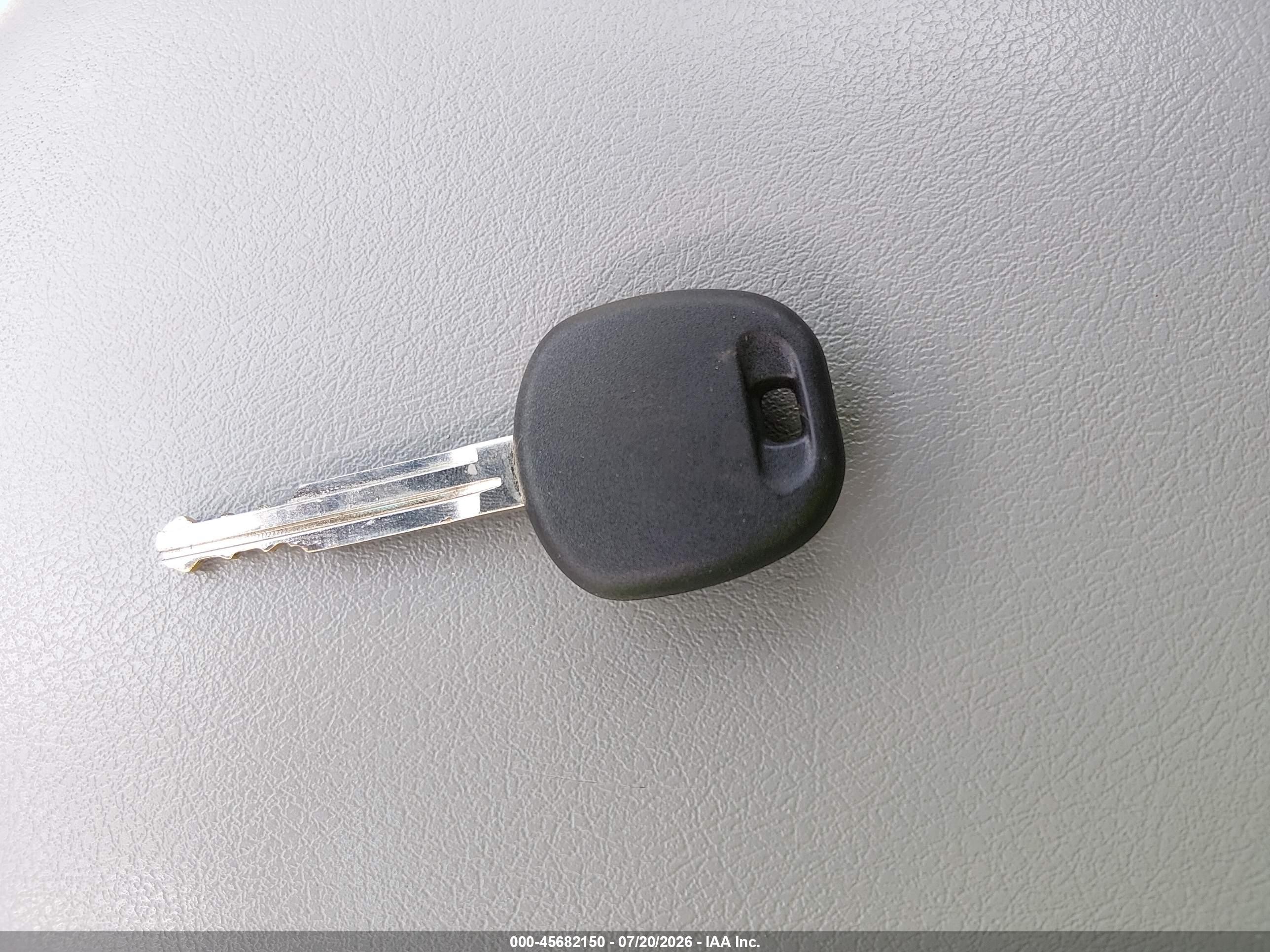 2009 Toyota Camry Le Серебряный vin: 4T4BE46K39R134180