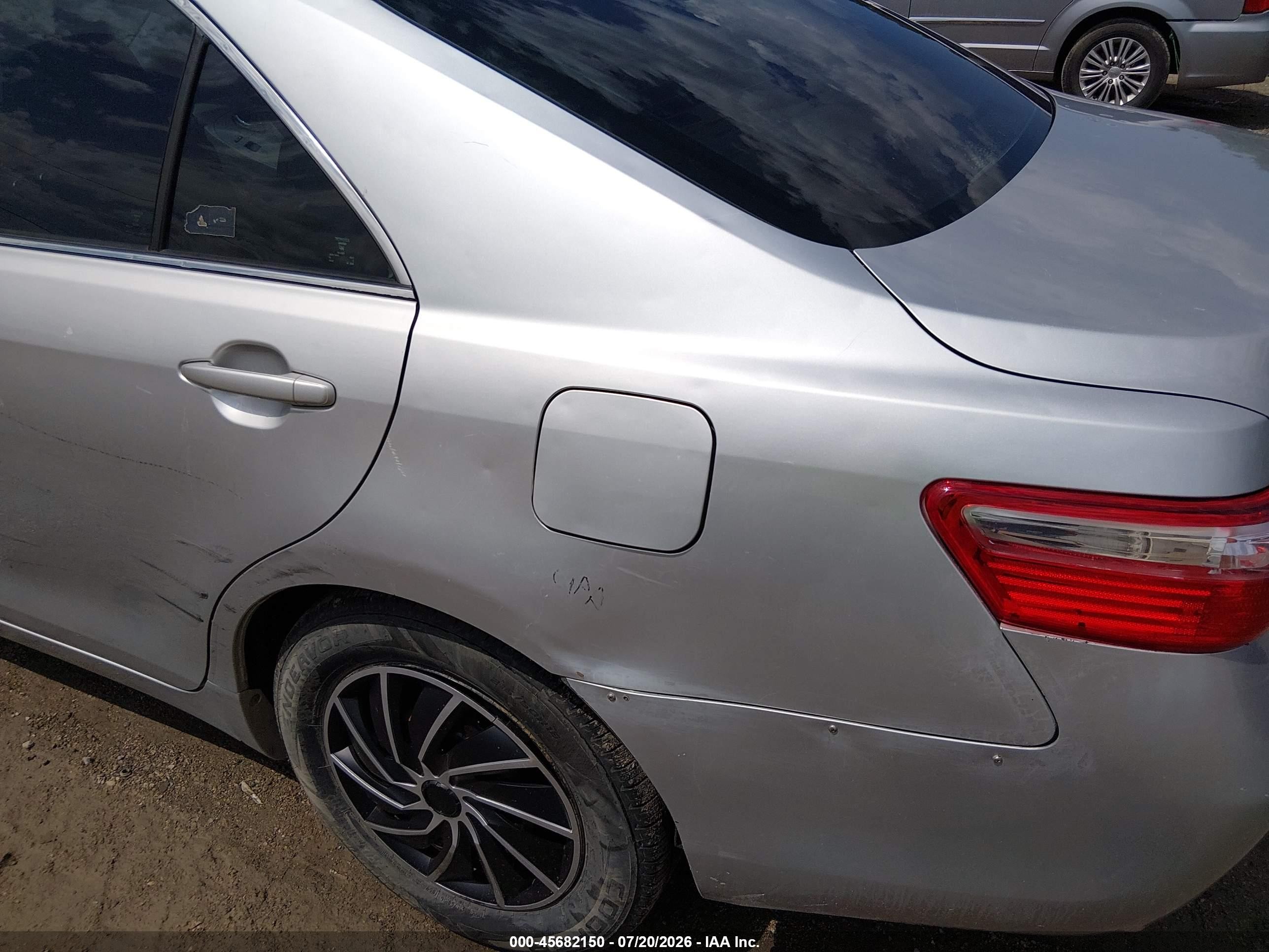 2009 Toyota Camry Le Серебряный vin: 4T4BE46K39R134180