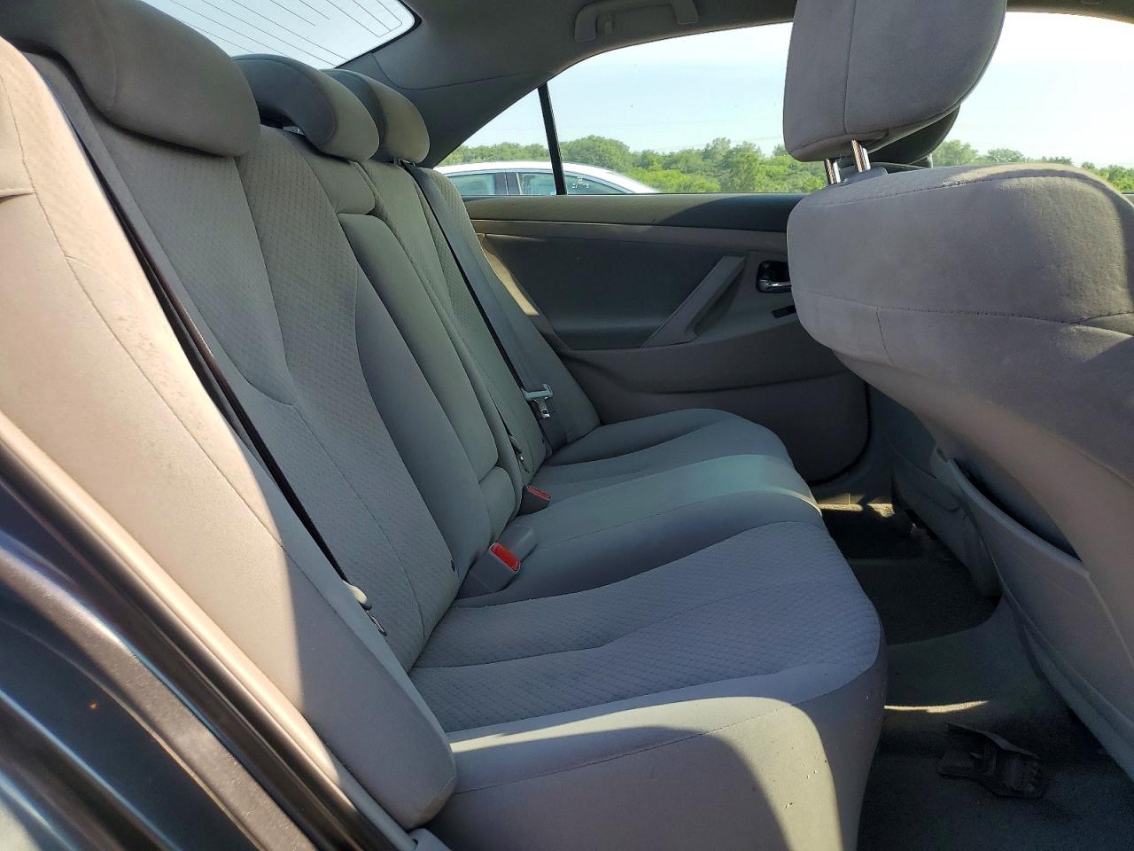 2009 Toyota Camry Le Gray vin: 4T4BE46K39R138634