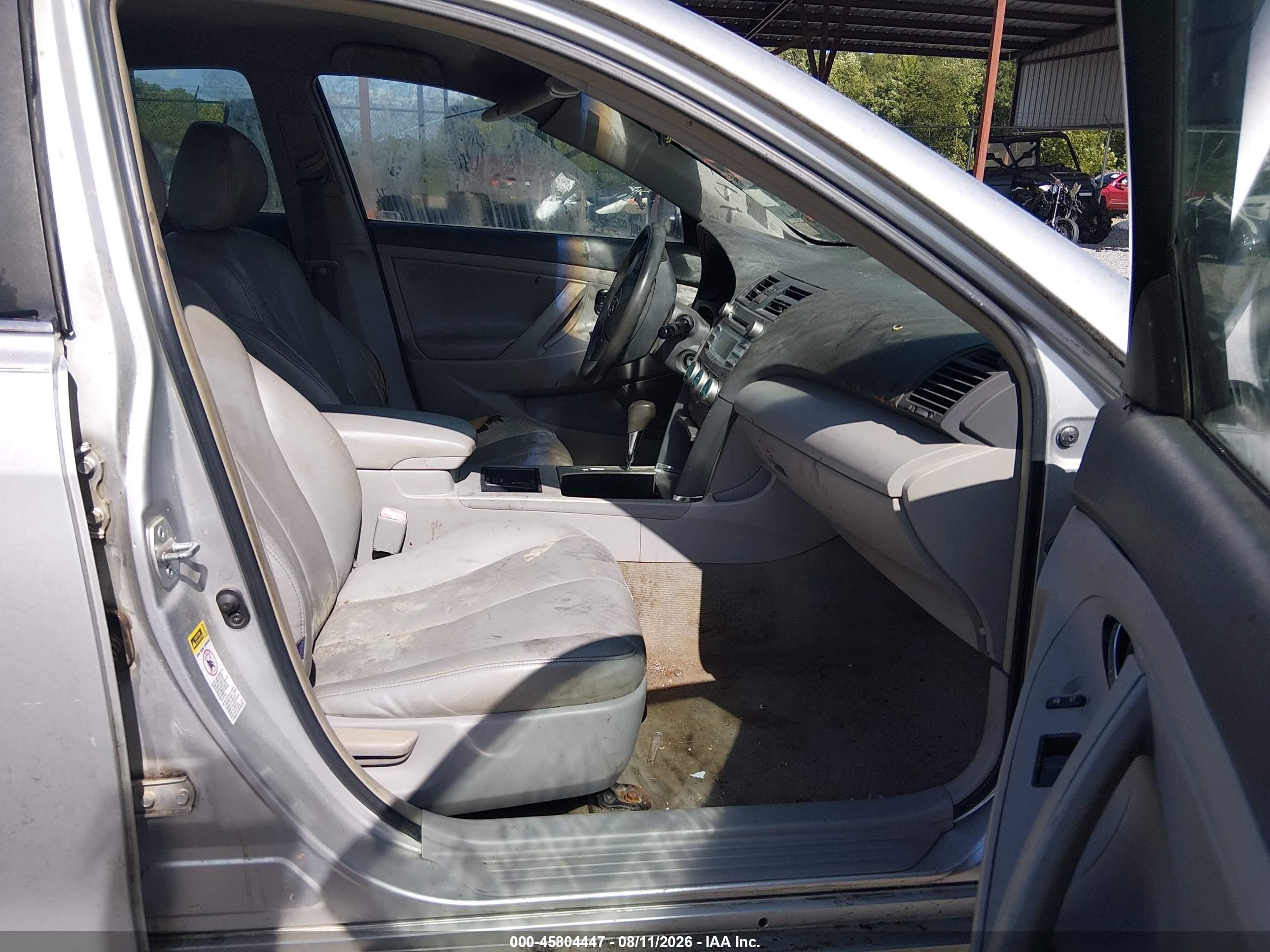 2007 Toyota Camry Le Silver vin: 4T4BE46K47R002526