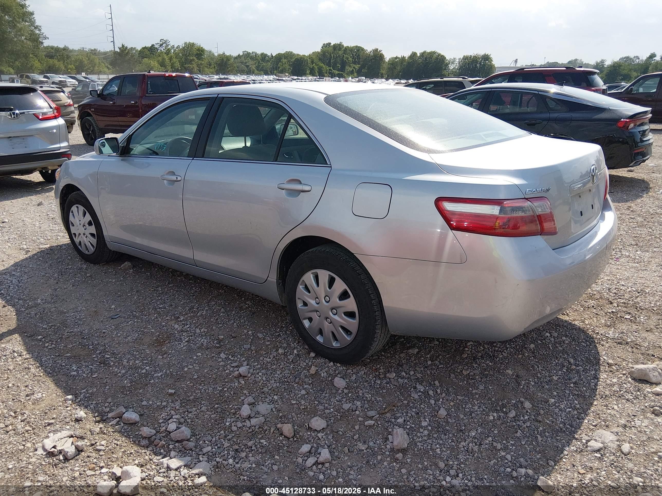2007 Toyota Camry Le Серебряный vin: 4T4BE46K47R002915
