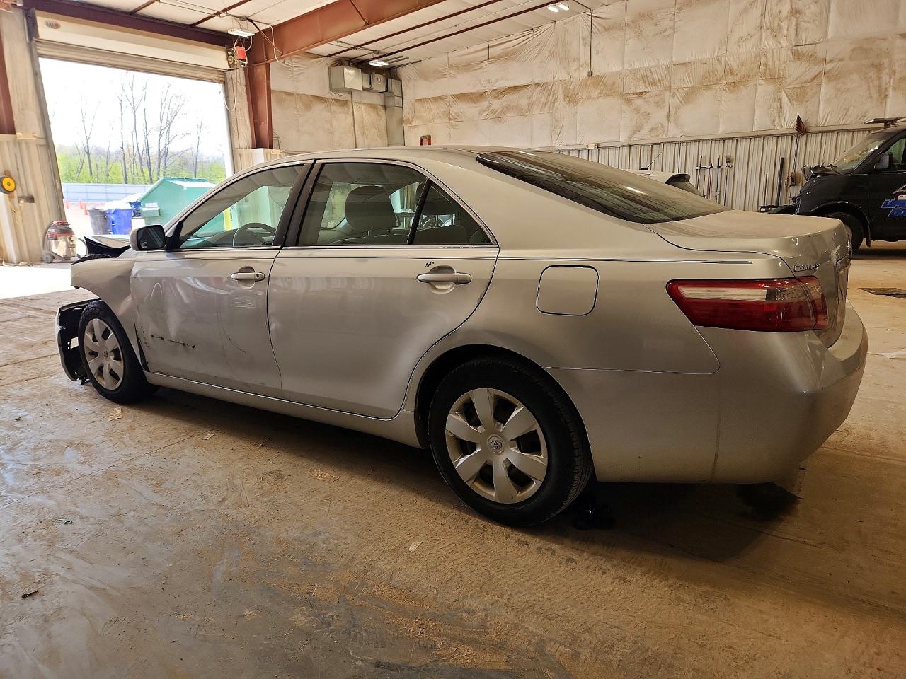 2008 Toyota Camry Le Silver vin: 4T4BE46K48R012541