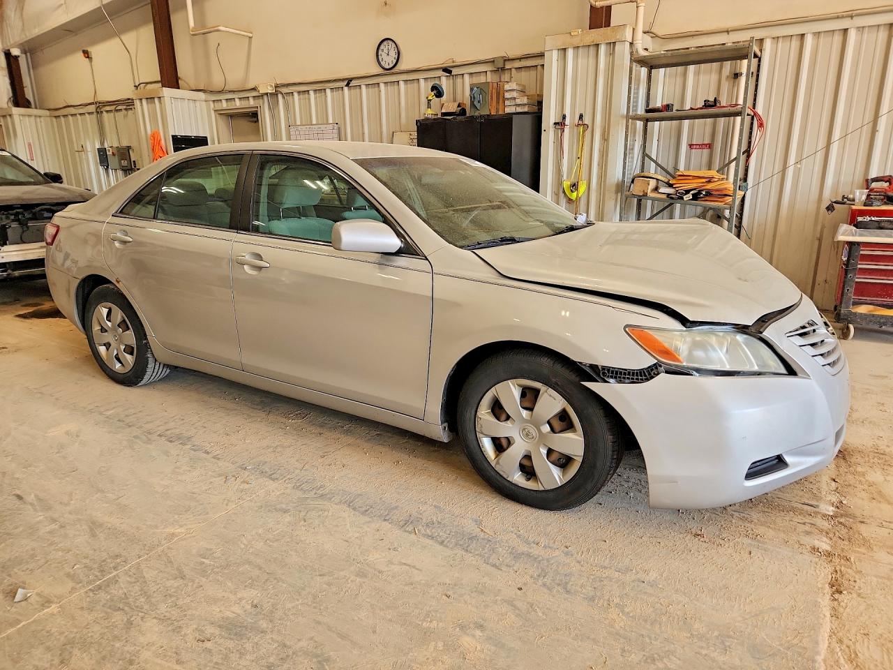 2008 Toyota Camry Le Silver vin: 4T4BE46K48R012541