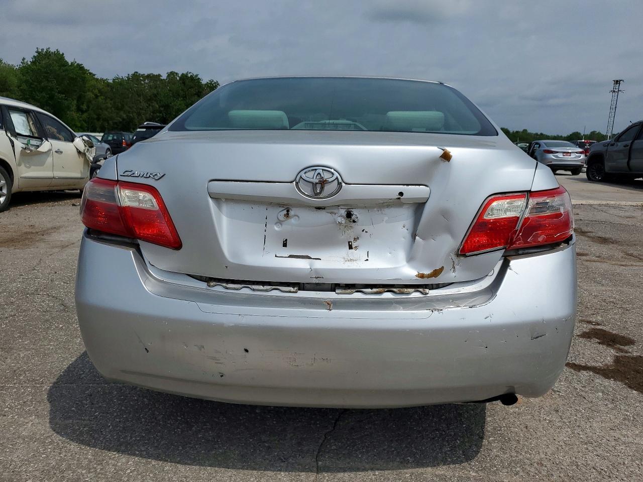 2008 Toyota Camry Base Silver vin: 4T4BE46K48R014404