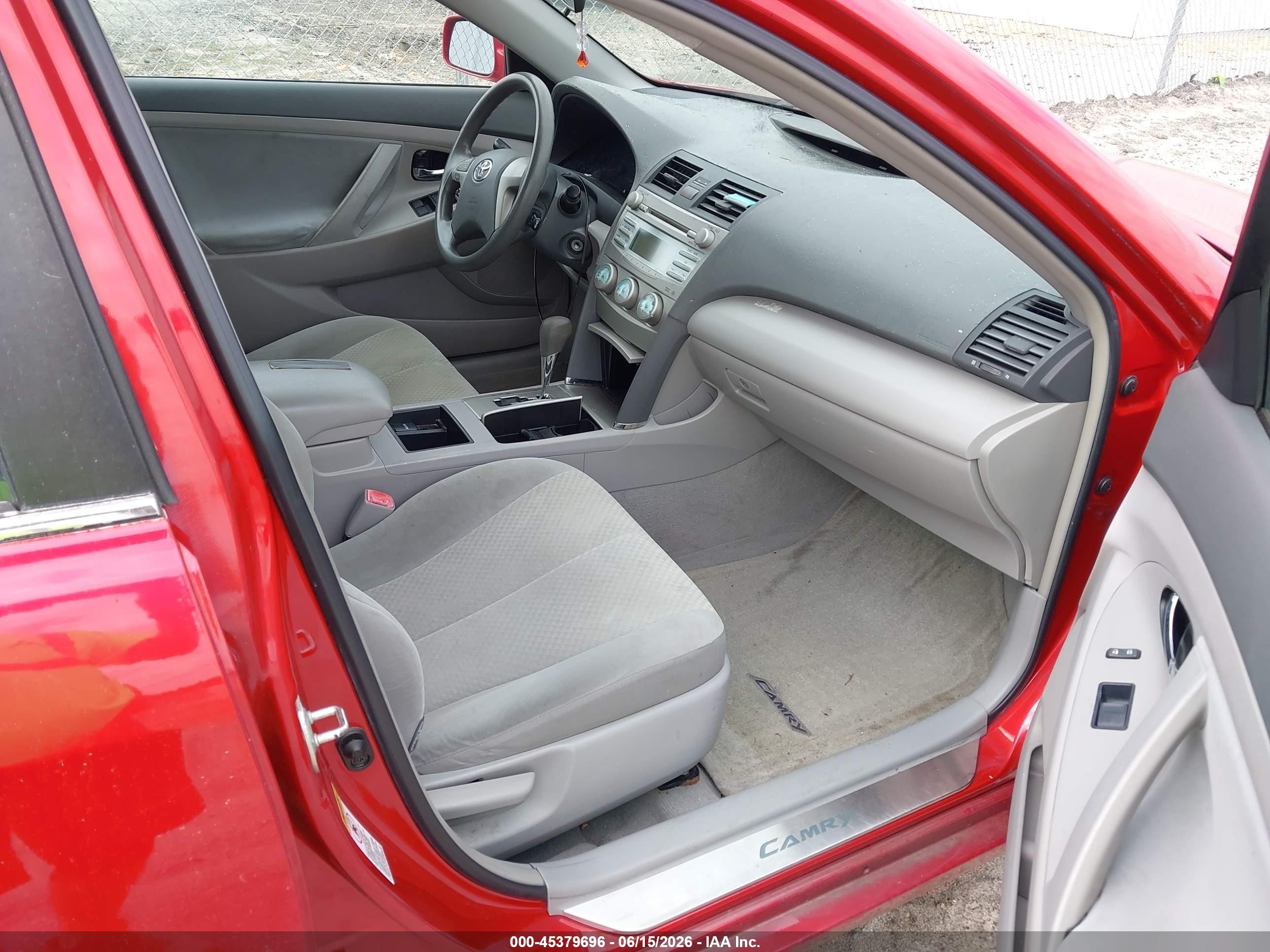 2008 Toyota Camry Le Красный vin: 4T4BE46K48R017853