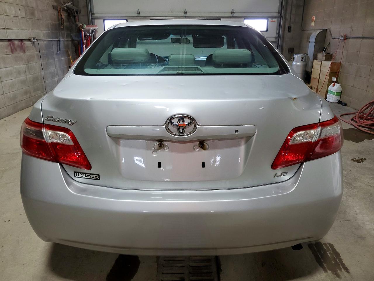2008 Toyota Camry Le Silver vin: 4T4BE46K48R030814