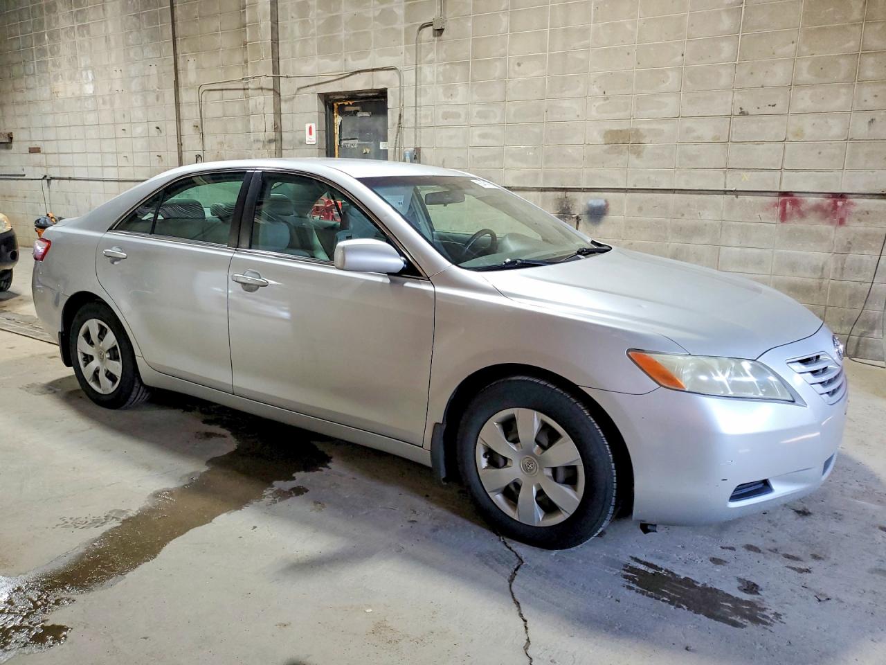 2008 Toyota Camry Le Silver vin: 4T4BE46K48R030814
