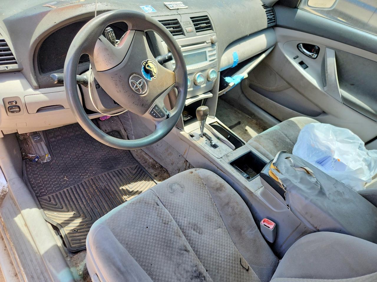 2008 Toyota Camry Le Silver vin: 4T4BE46K48R046320