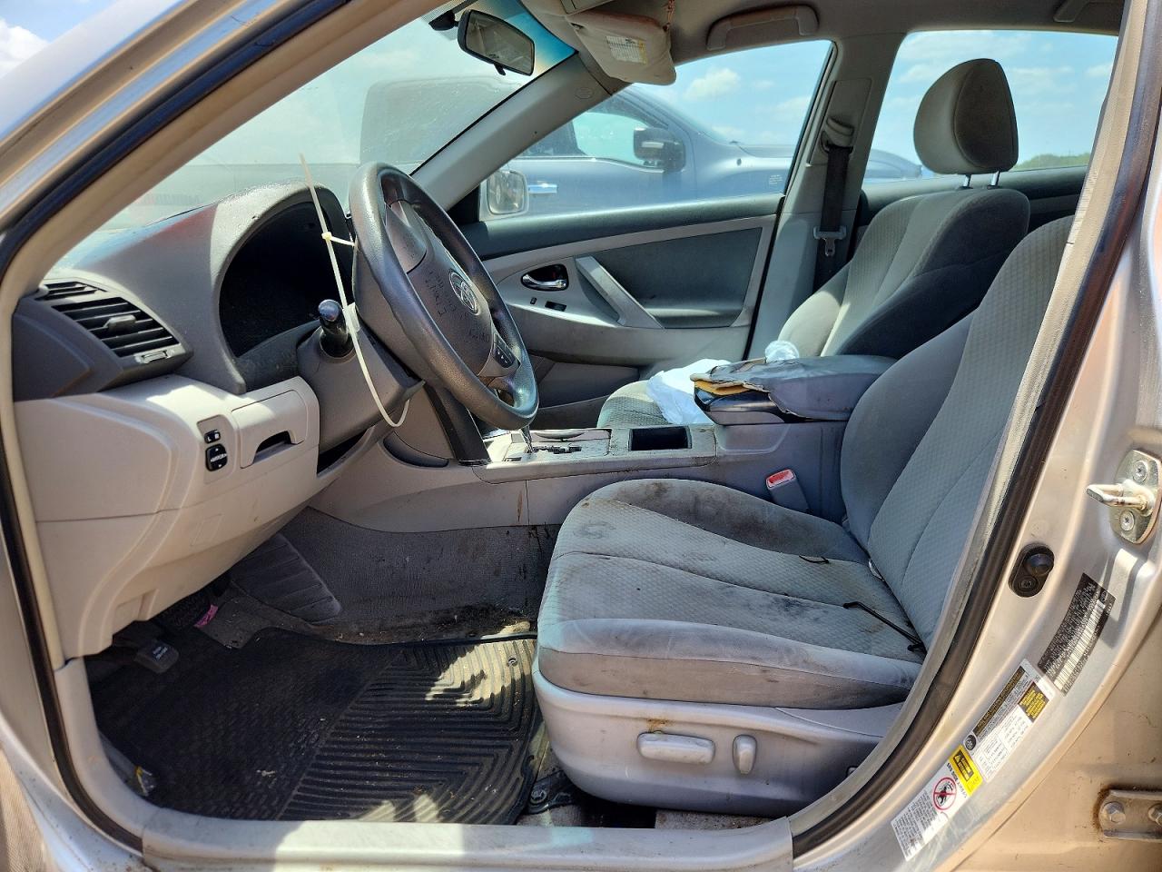 2008 Toyota Camry Le Silver vin: 4T4BE46K48R046320