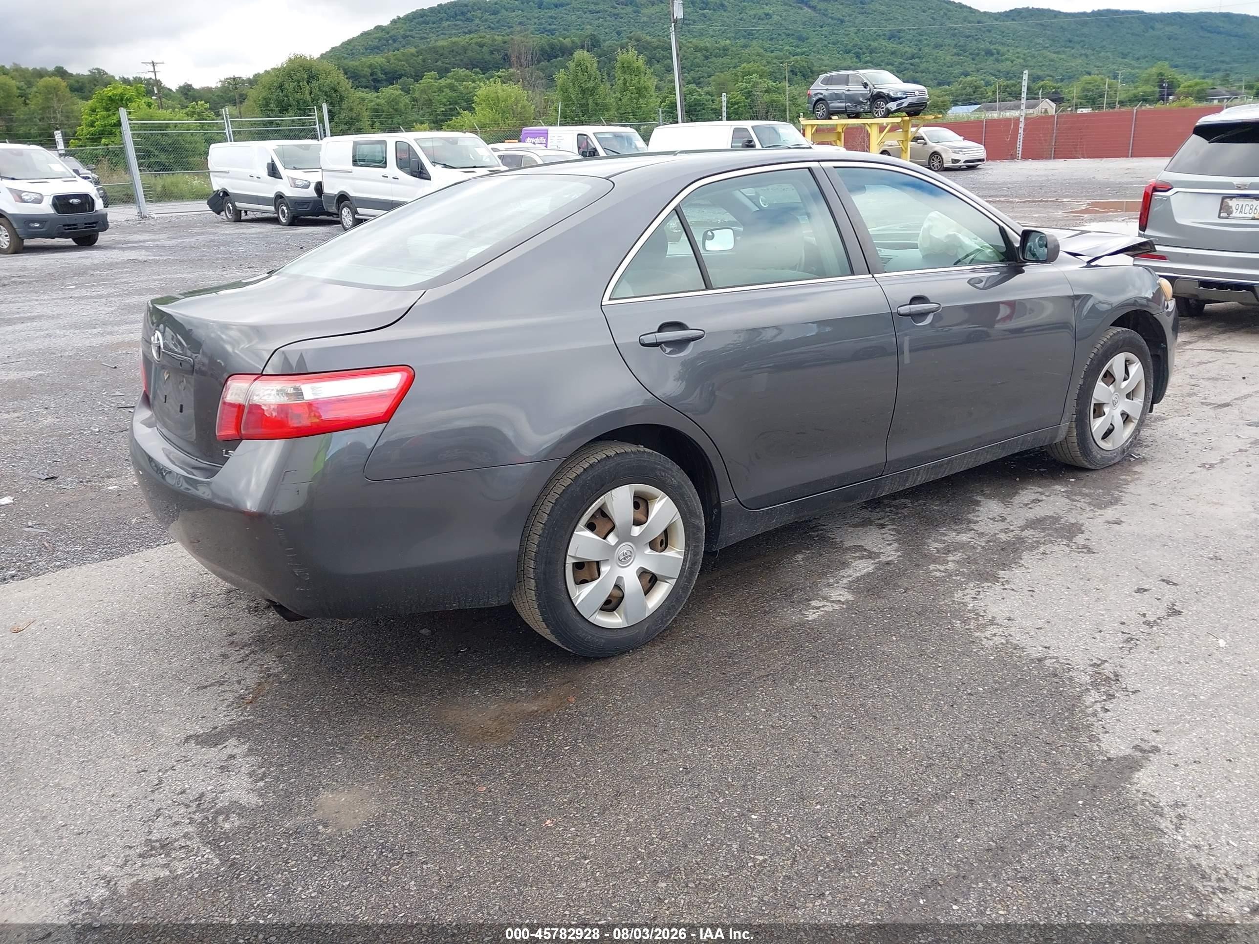 2009 Toyota Camry Le Gray vin: 4T4BE46K49R086074