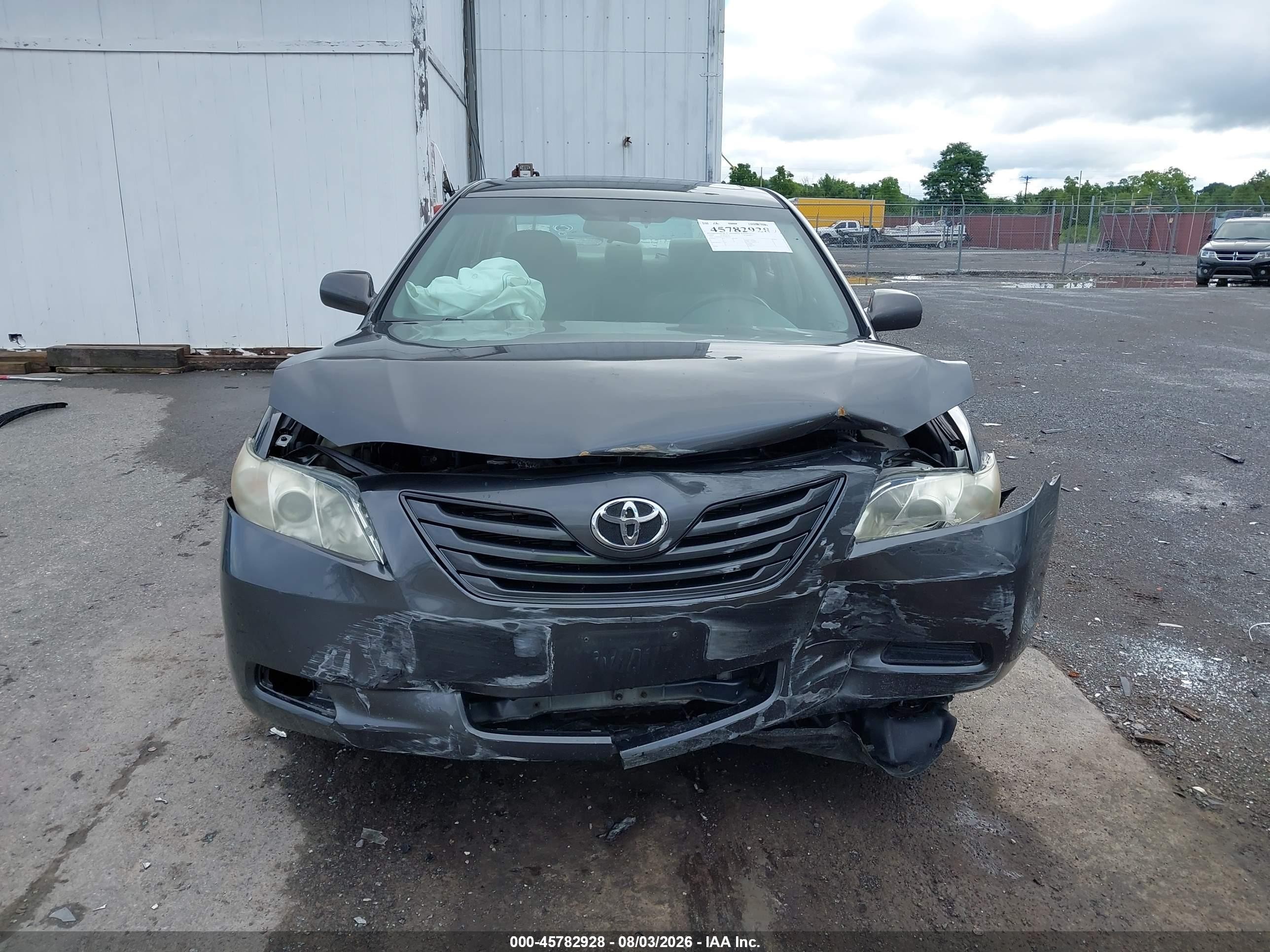 2009 Toyota Camry Le Gray vin: 4T4BE46K49R086074