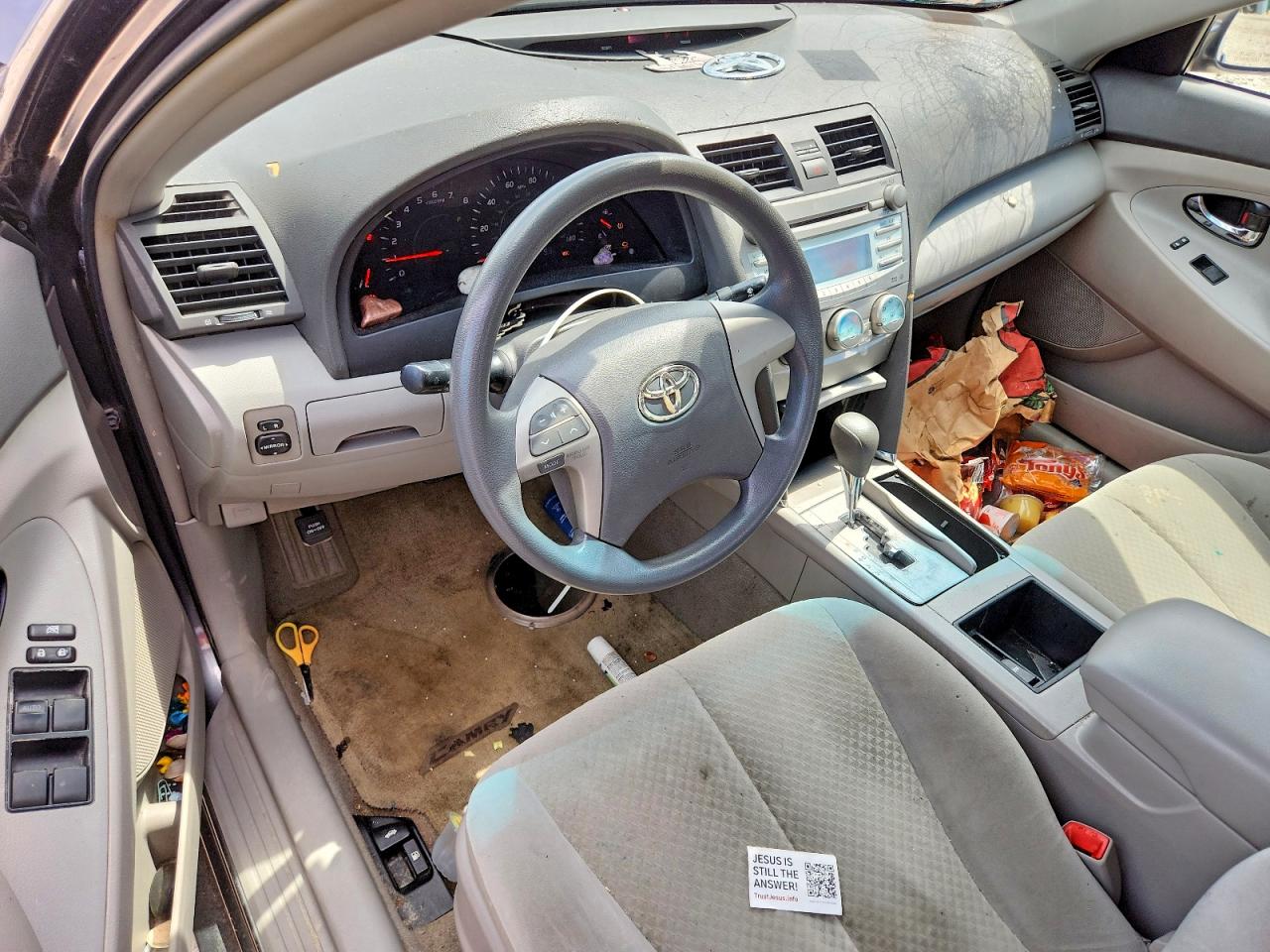 2009 Toyota Camry Le Gray vin: 4T4BE46K49R089332