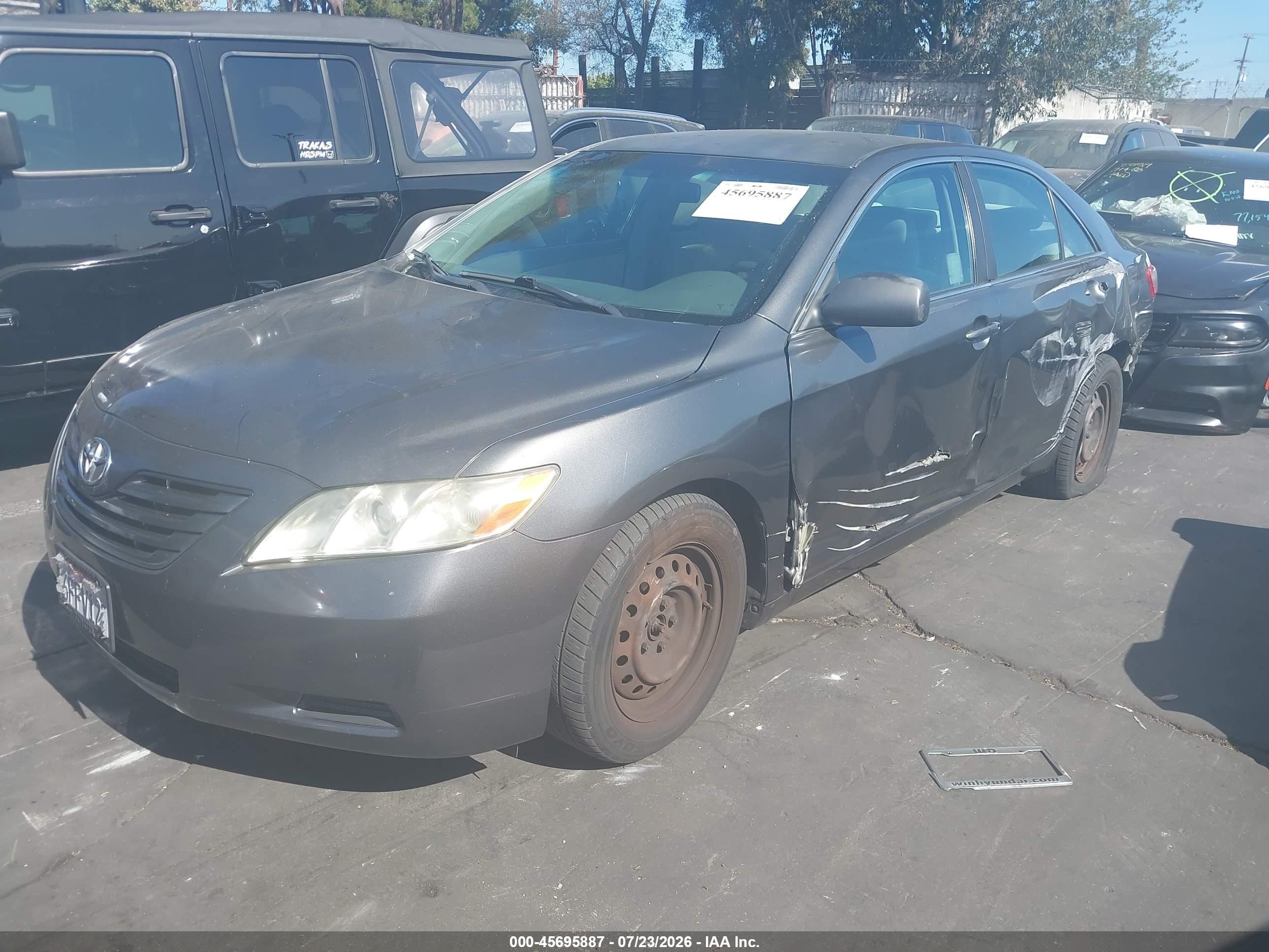 2009 Toyota Camry Le Gray vin: 4T4BE46K49R090321