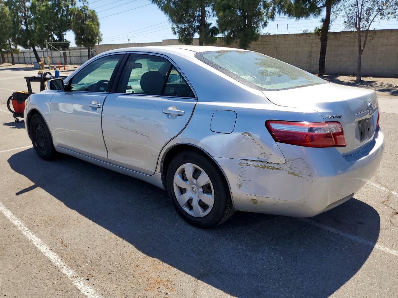 2009 Toyota Camry Le Silver vin: 4T4BE46K49R096085