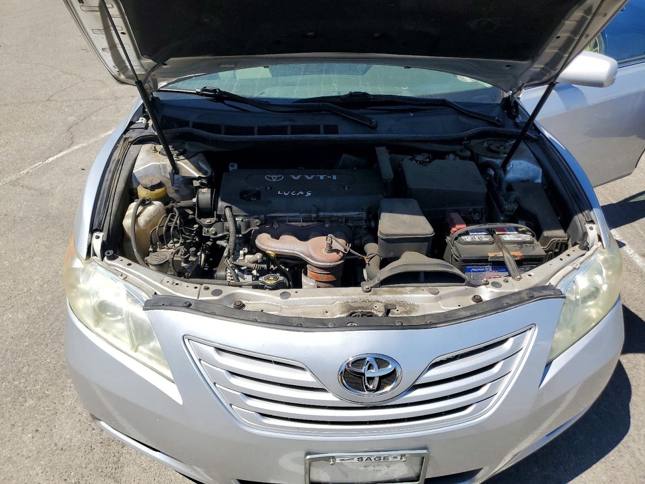 2009 Toyota Camry Le Silver vin: 4T4BE46K49R096085