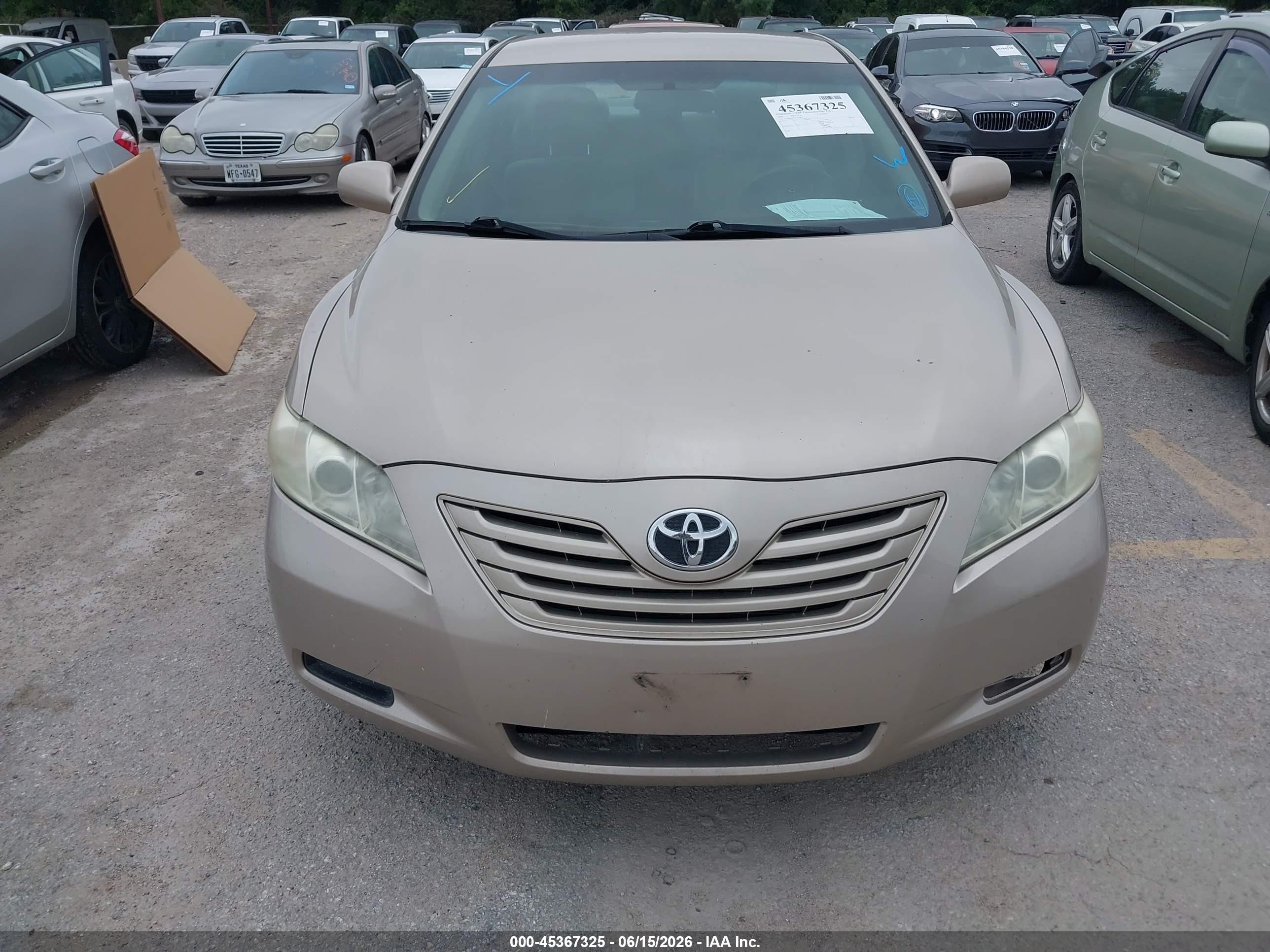 2009 Toyota Camry Le Tan vin: 4T4BE46K49R121695