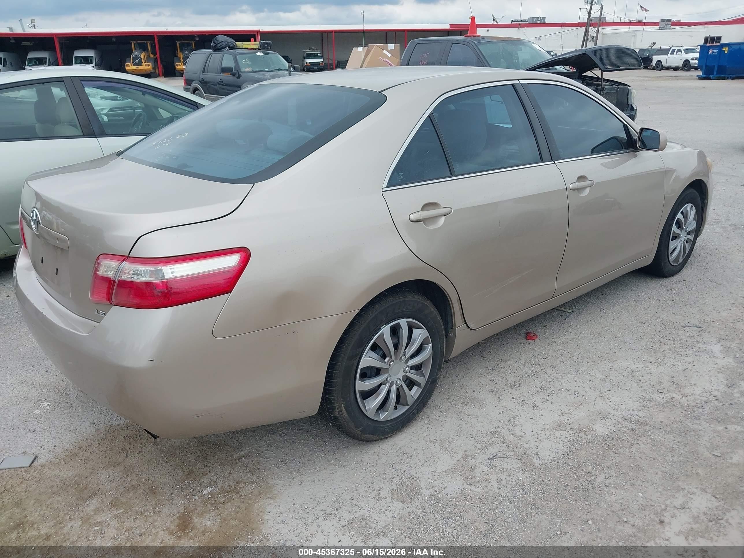 2009 Toyota Camry Le Tan vin: 4T4BE46K49R121695