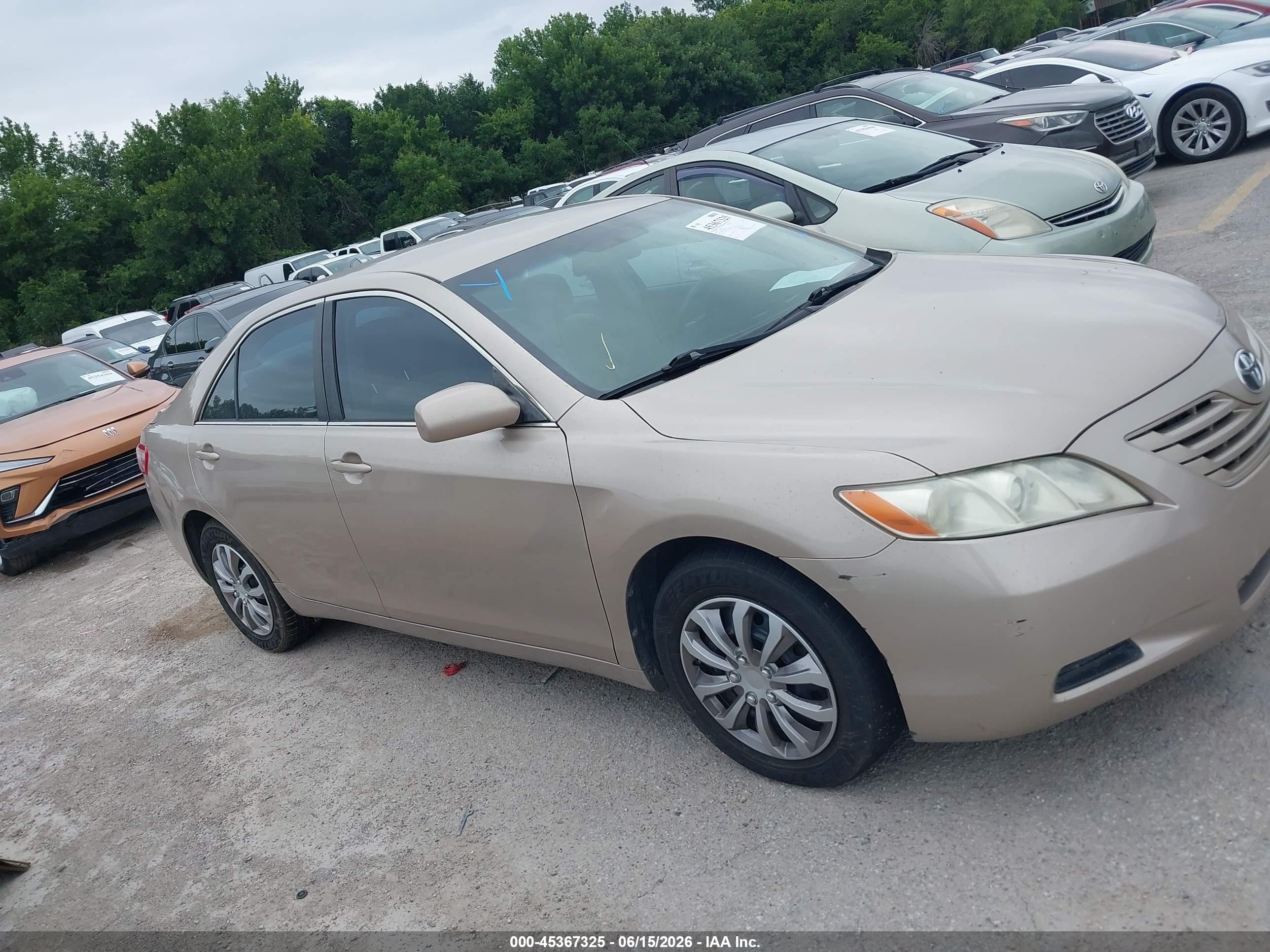 2009 Toyota Camry Le Tan vin: 4T4BE46K49R121695
