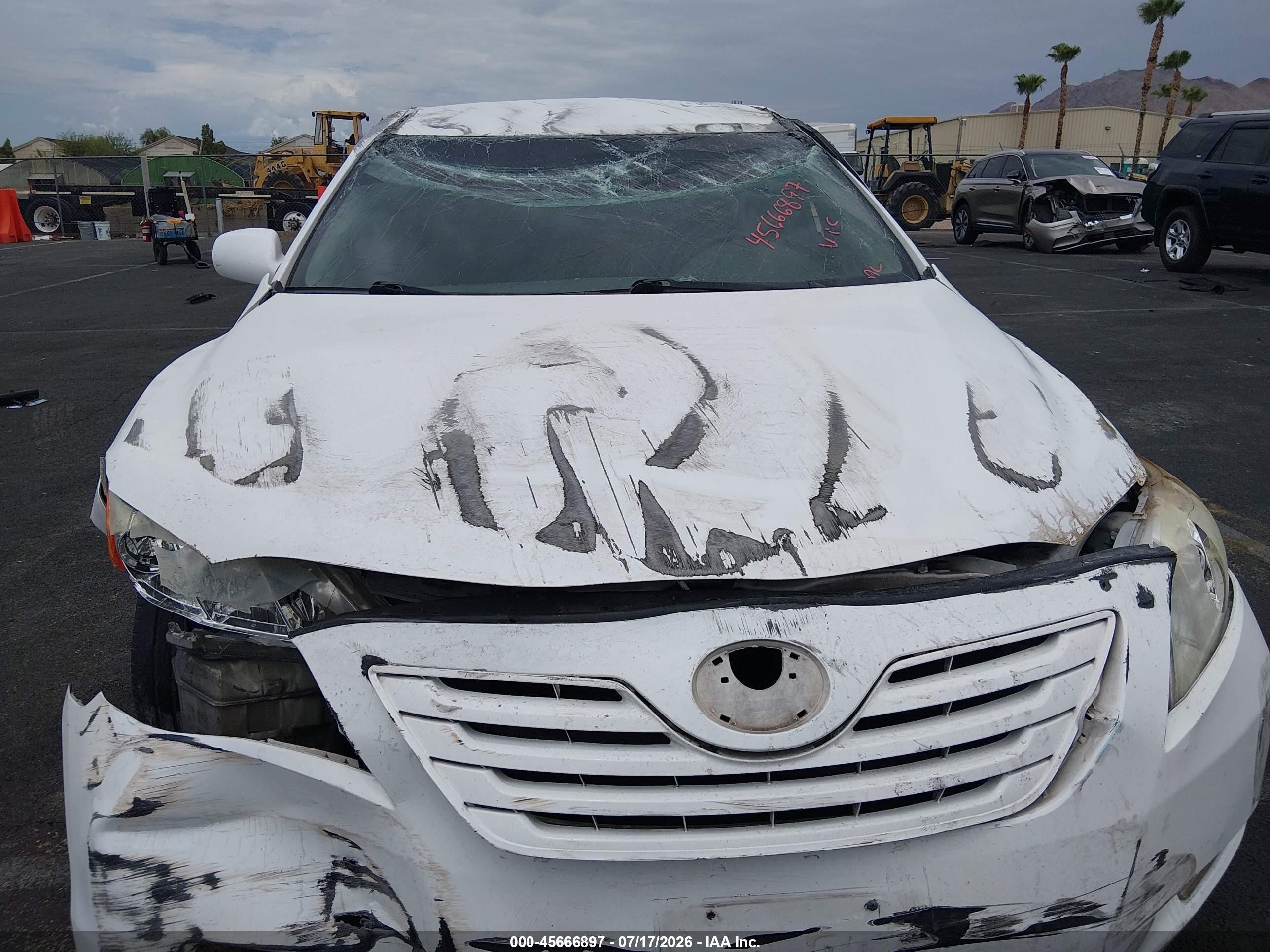 2009 Toyota Camry Le White vin: 4T4BE46K49R128145