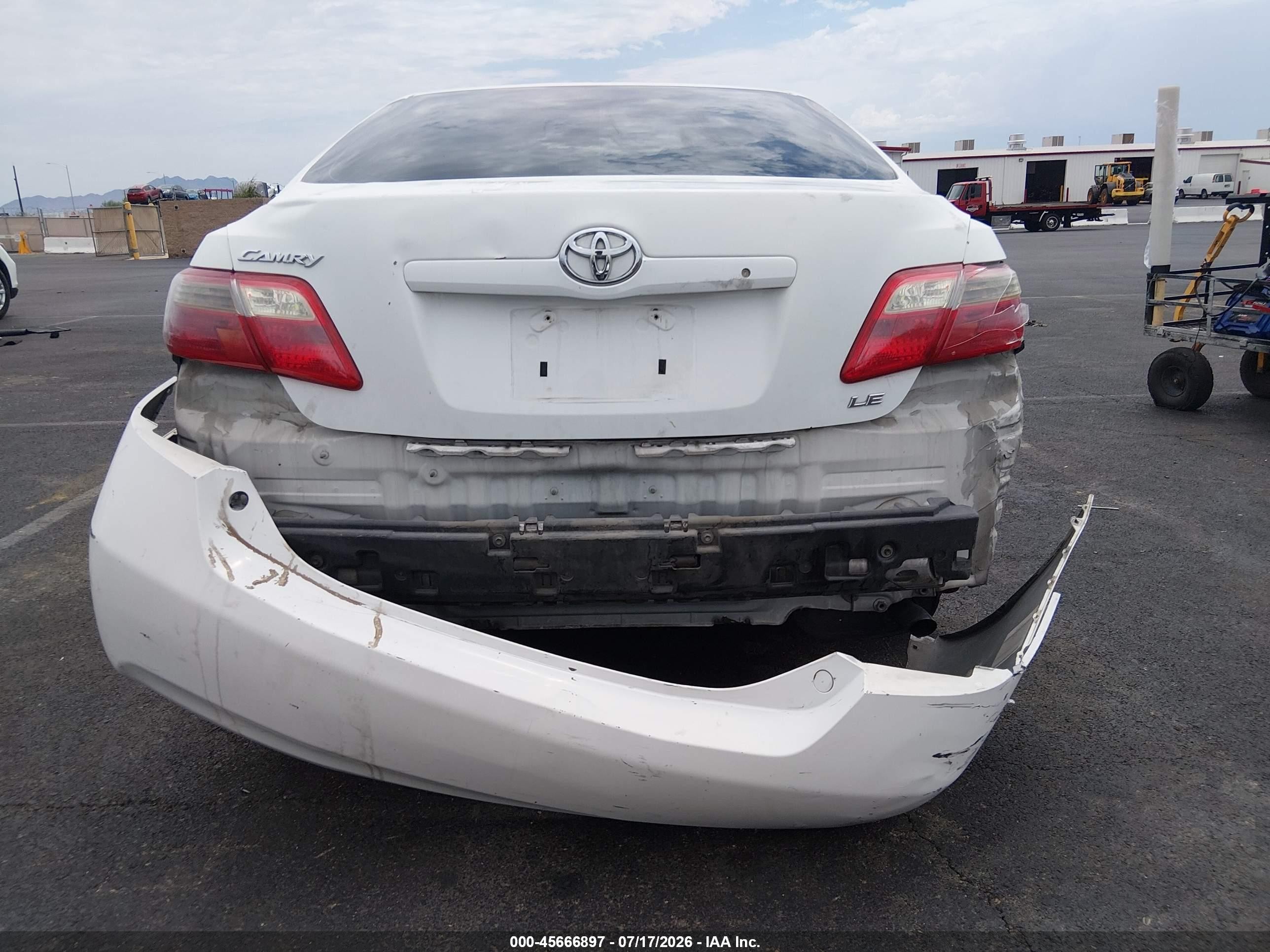 2009 Toyota Camry Le White vin: 4T4BE46K49R128145