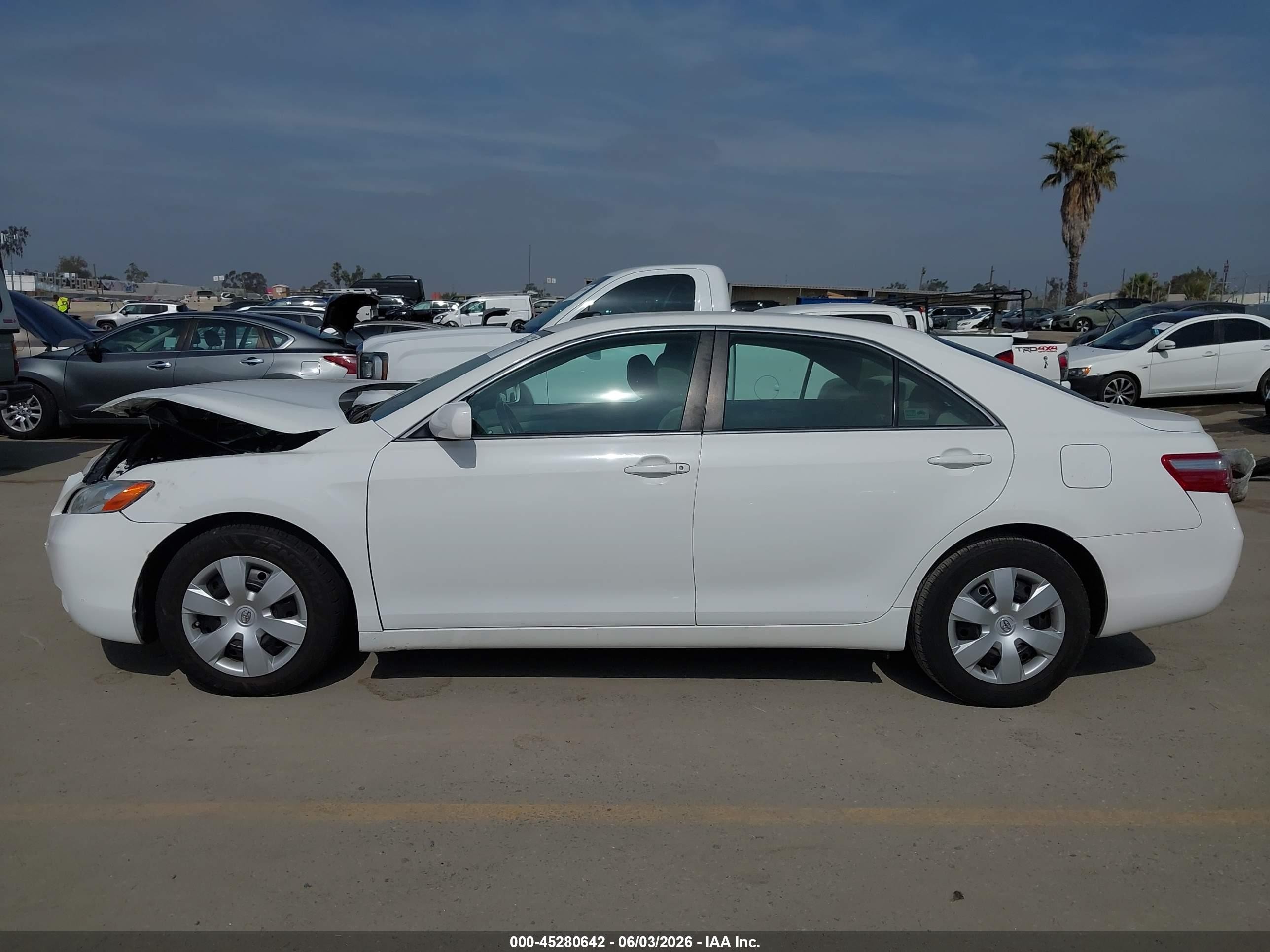 2009 Toyota Camry Se/le/xle White vin: 4T4BE46K49R129957