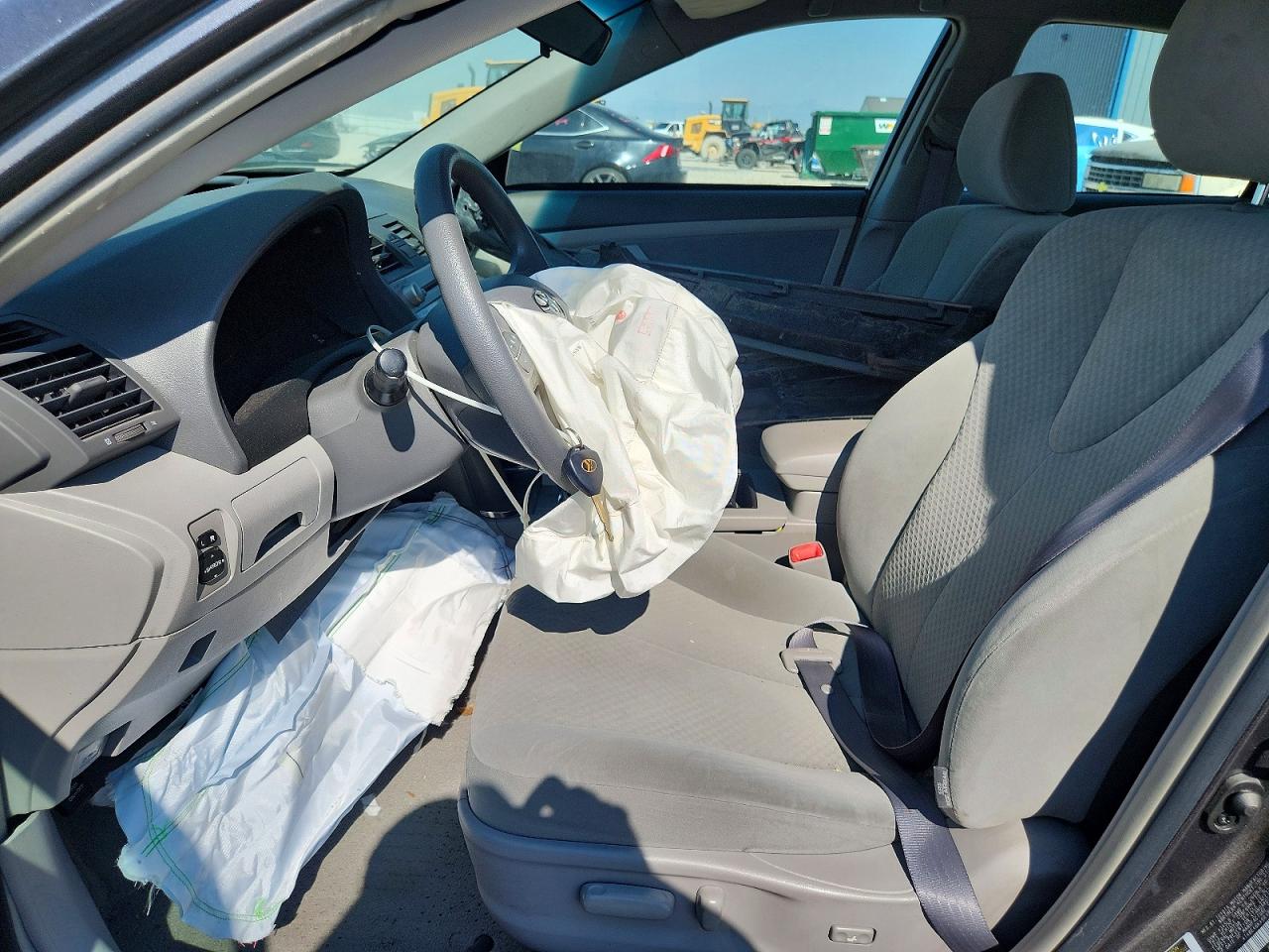 2009 Toyota Camry Le Gray vin: 4T4BE46K49R131840