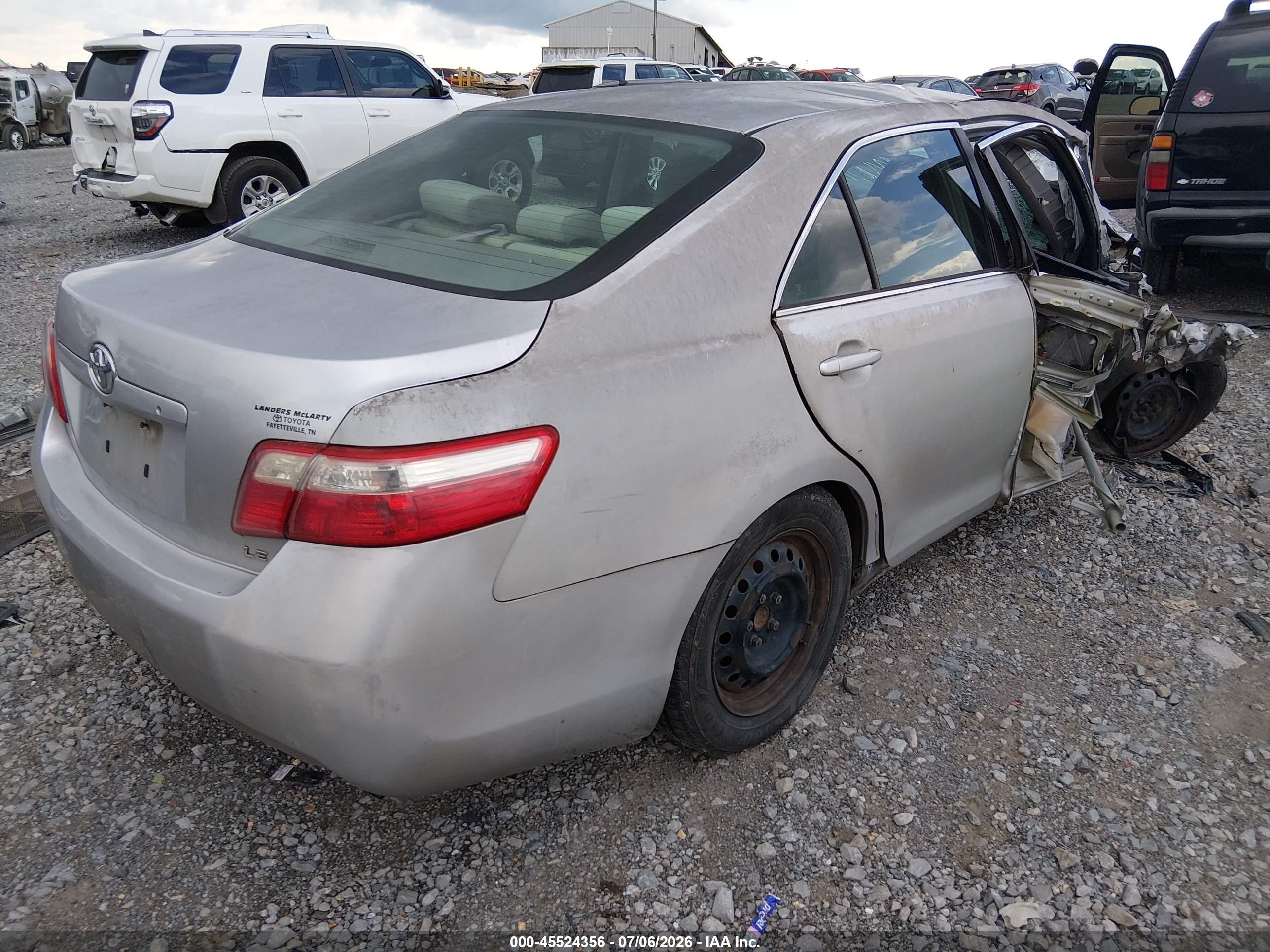 2009 Toyota Camry Le Silver vin: 4T4BE46K49R137444