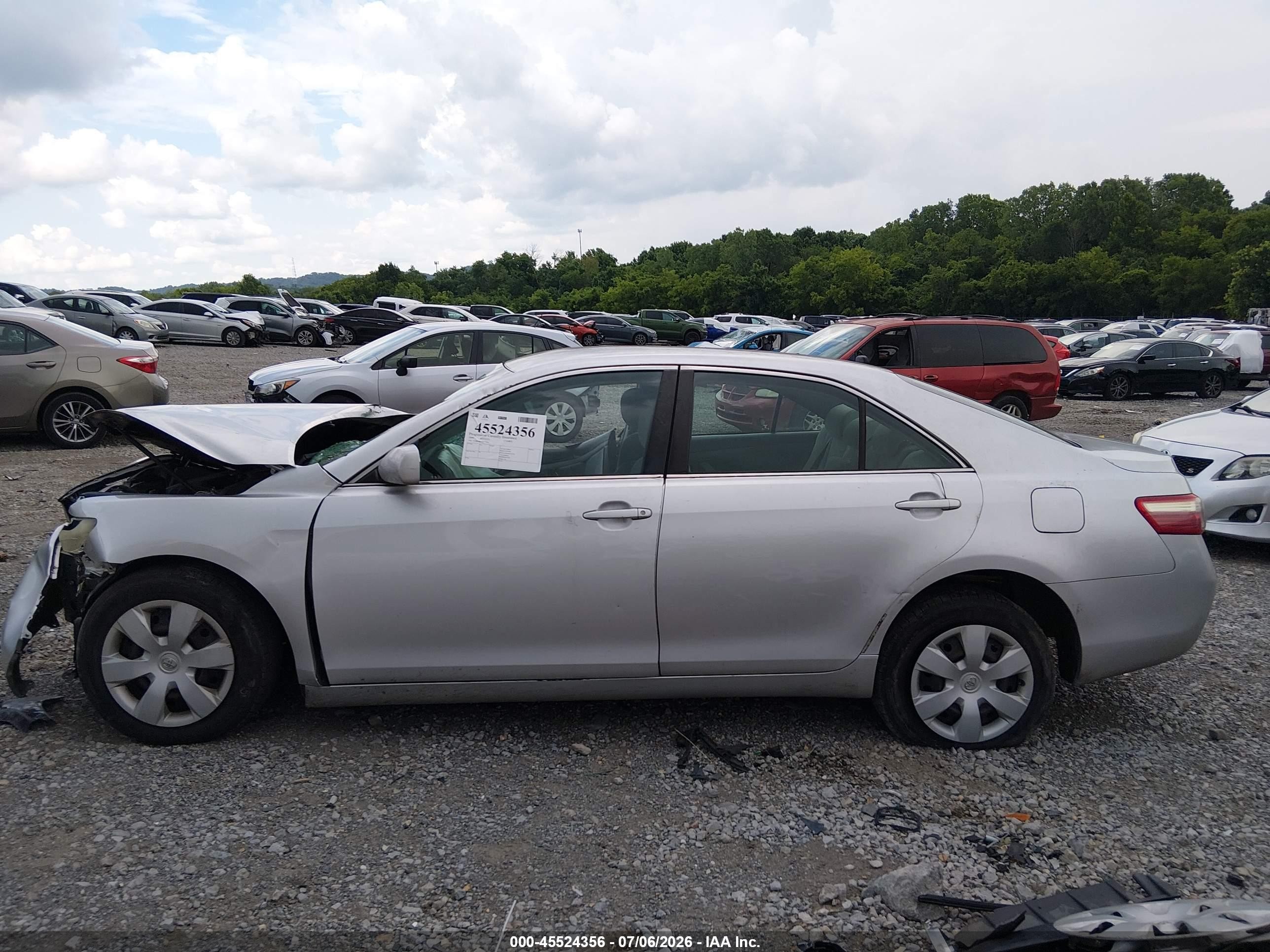 2009 Toyota Camry Le Silver vin: 4T4BE46K49R137444