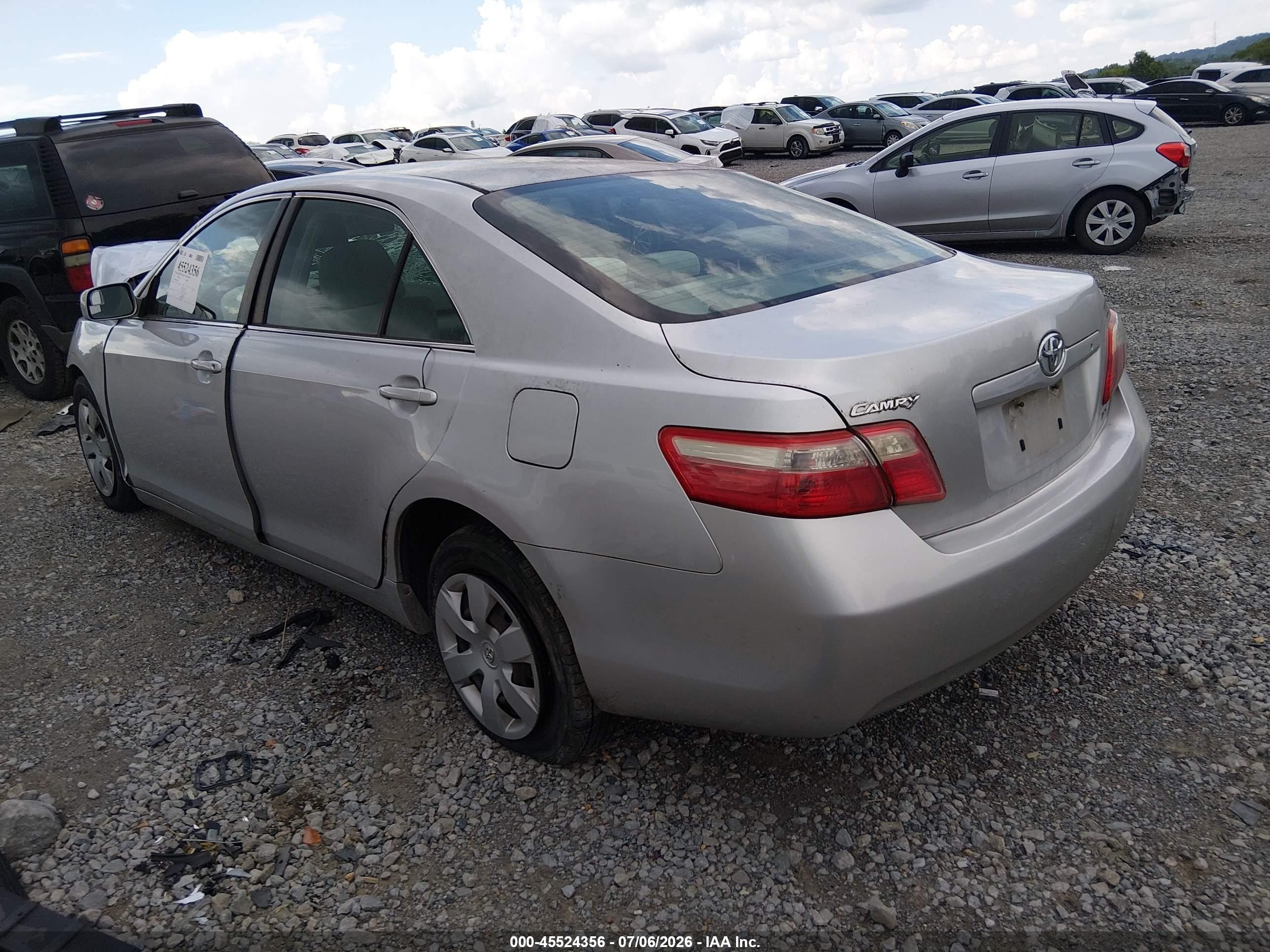 2009 Toyota Camry Le Silver vin: 4T4BE46K49R137444