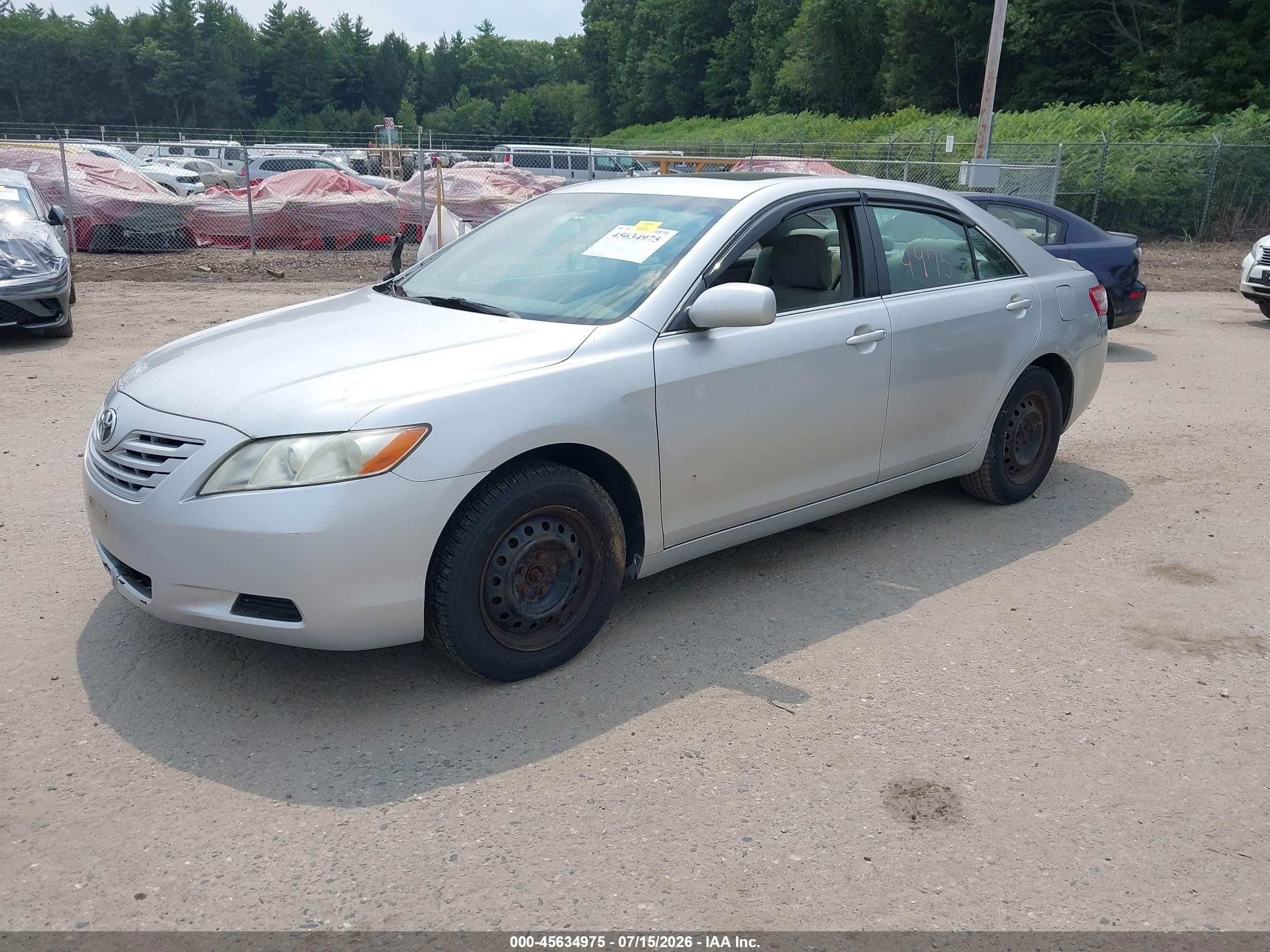 2008 Toyota Camry Le Silver vin: 4T4BE46K58R019840