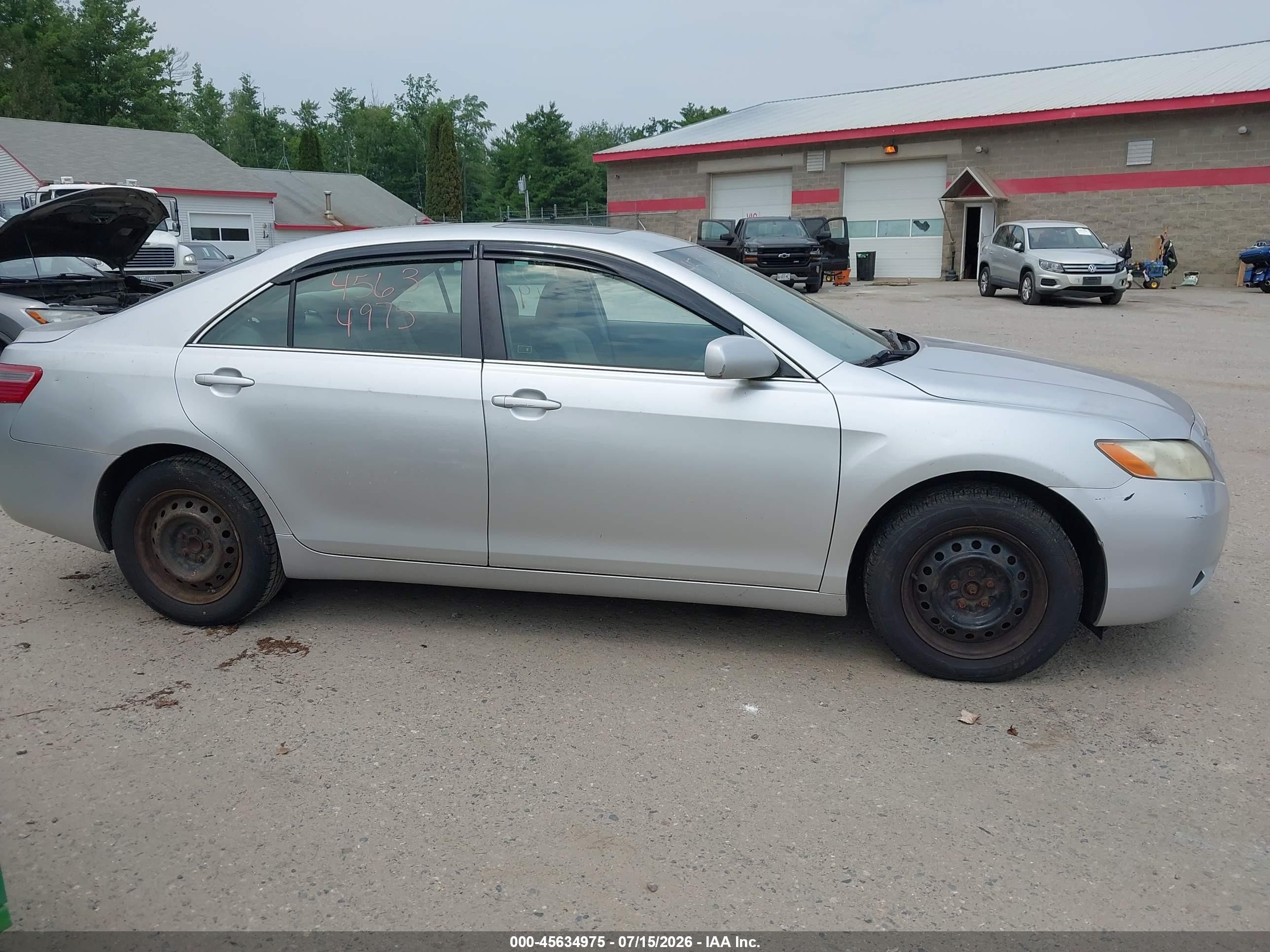 2008 Toyota Camry Le Silver vin: 4T4BE46K58R019840