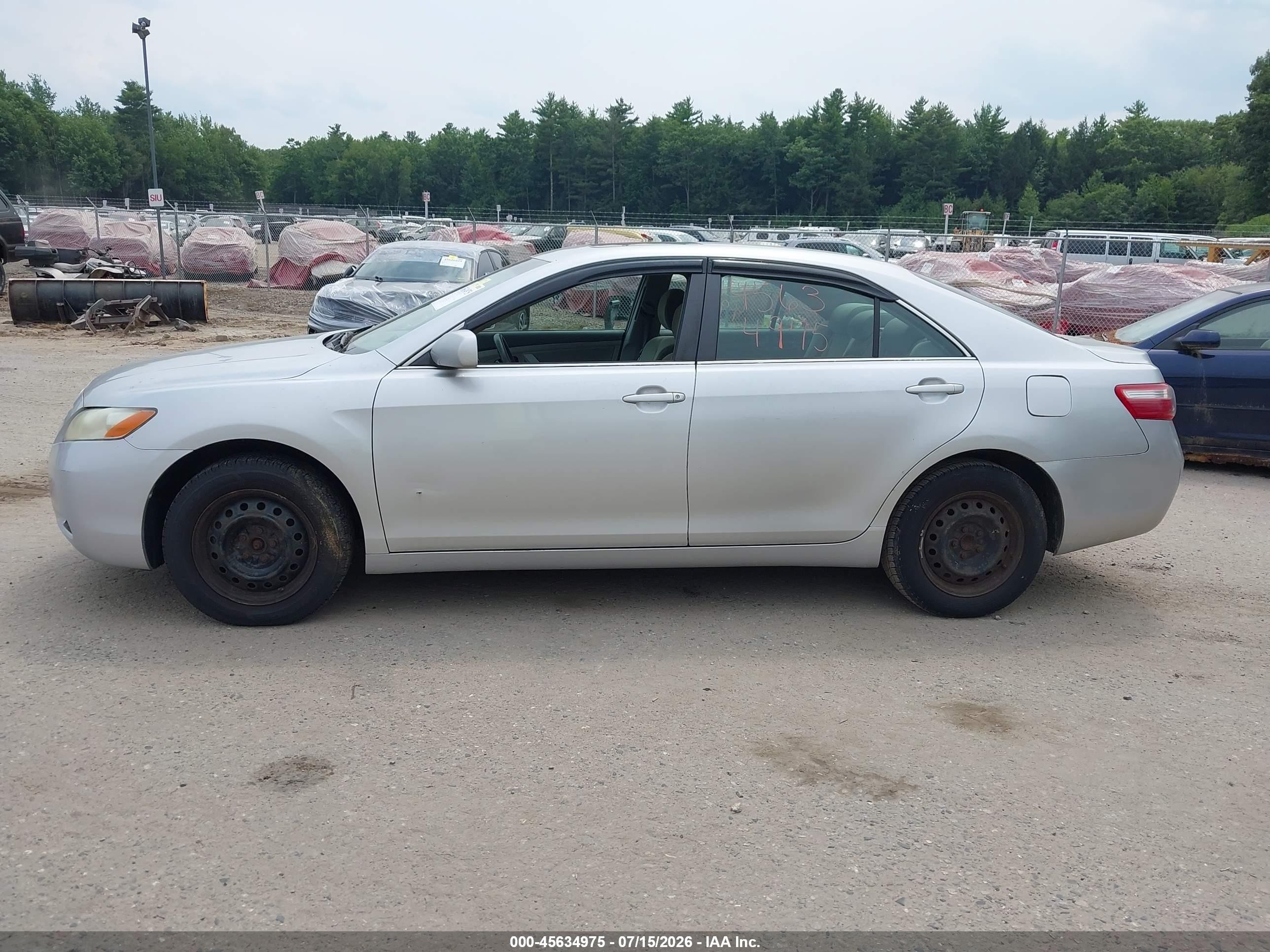 2008 Toyota Camry Le Silver vin: 4T4BE46K58R019840