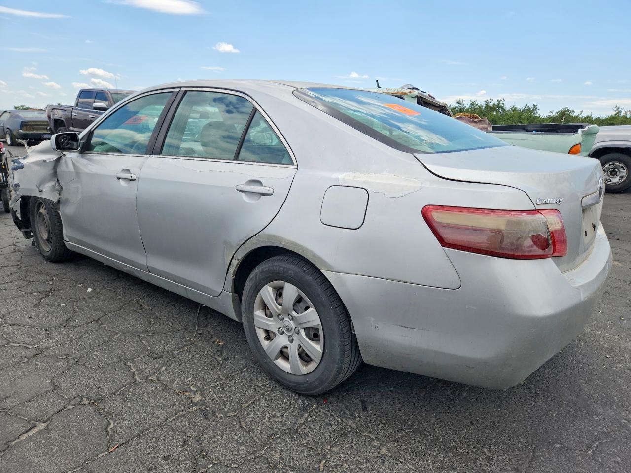 2008 Toyota Camry Le Silver vin: 4T4BE46K58R022236
