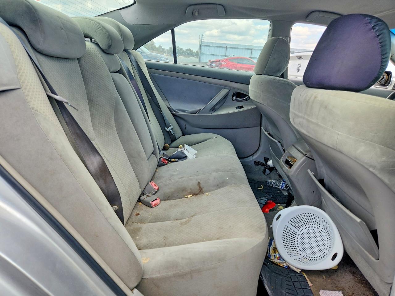 2008 Toyota Camry Le Silver vin: 4T4BE46K58R022236