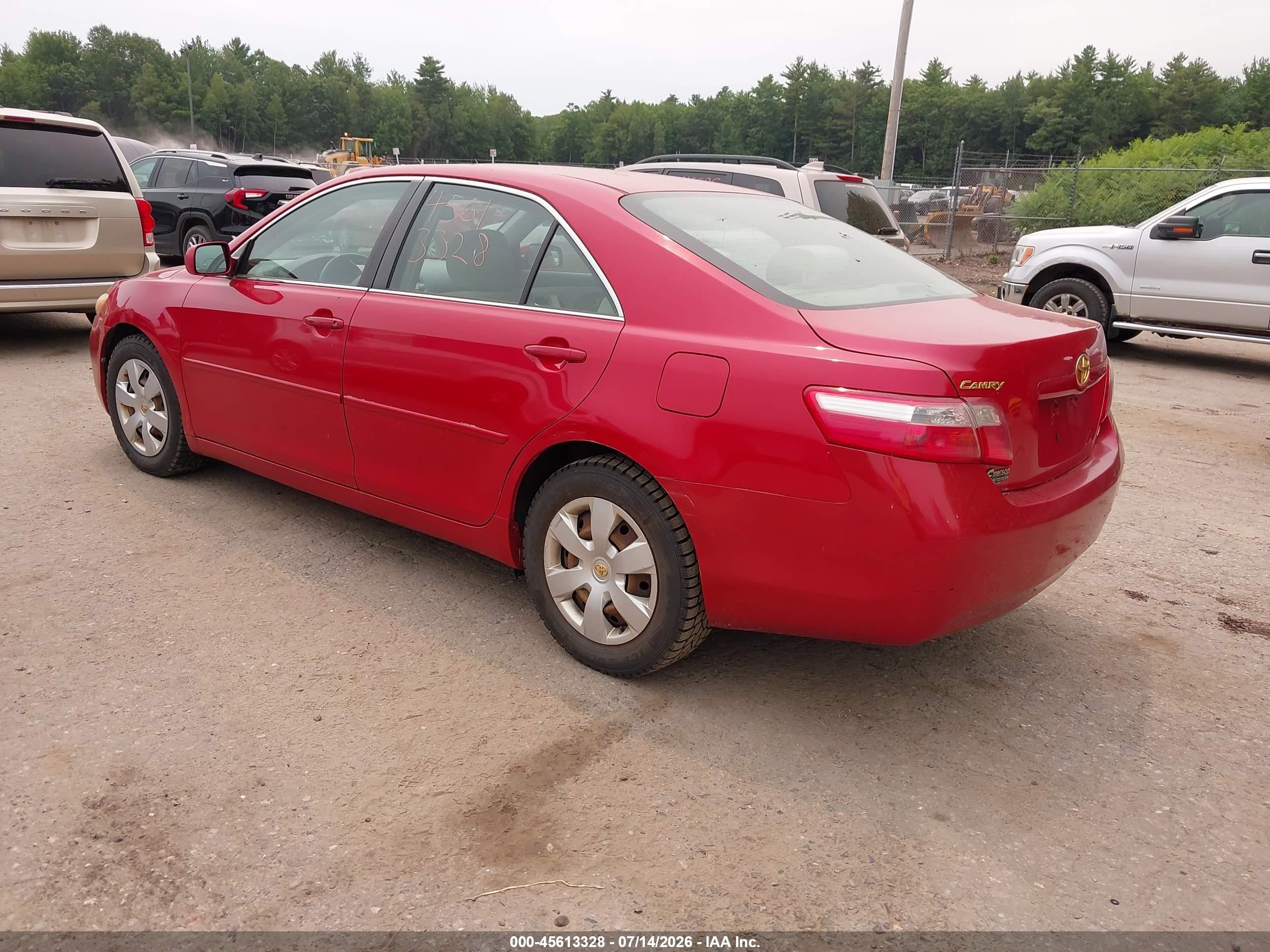 2008 Toyota Camry Le Red vin: 4T4BE46K58R042986