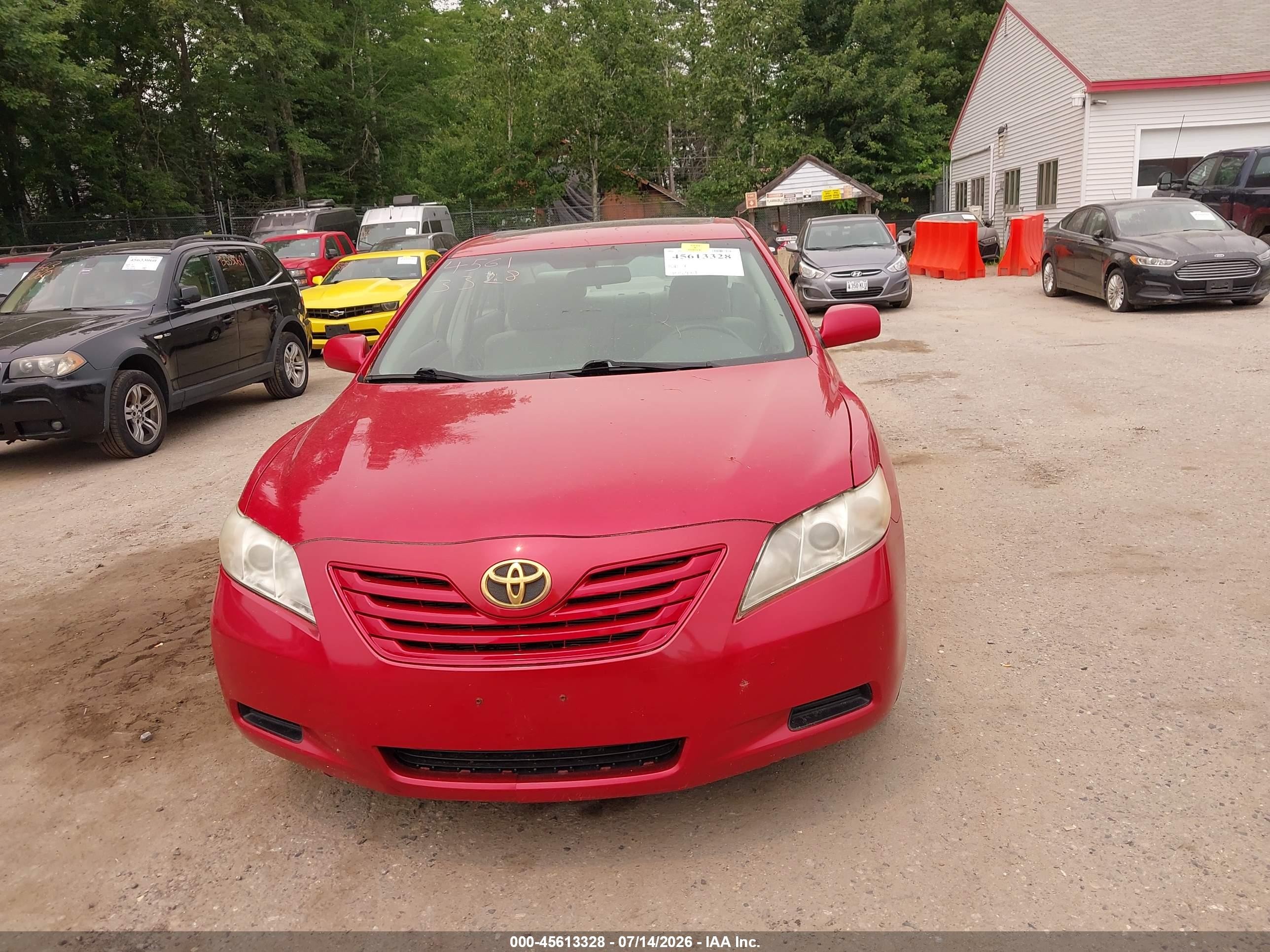 2008 Toyota Camry Le Red vin: 4T4BE46K58R042986