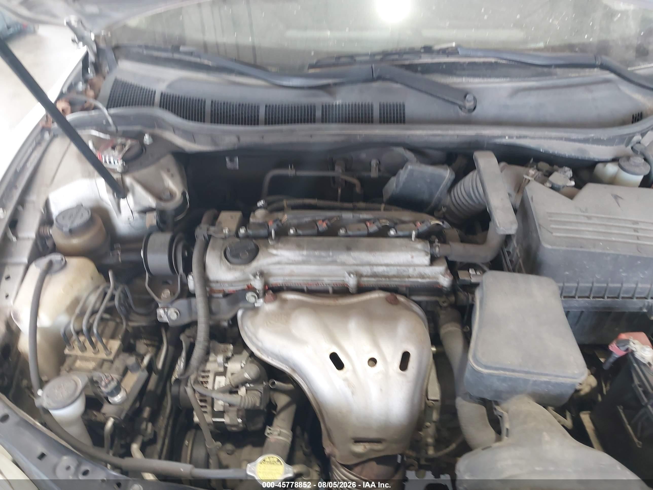 2009 Toyota Camry Le Silver vin: 4T4BE46K59R050832