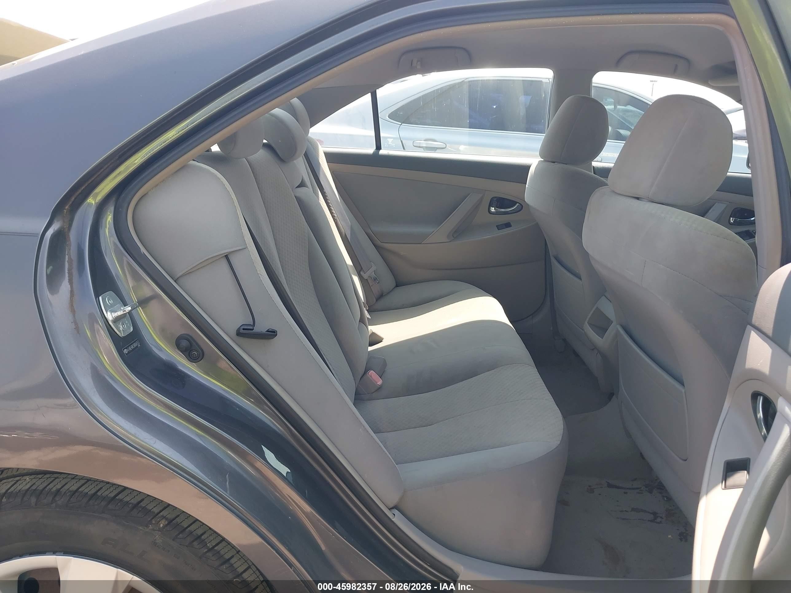 2009 Toyota Camry Le Серый vin: 4T4BE46K59R064553