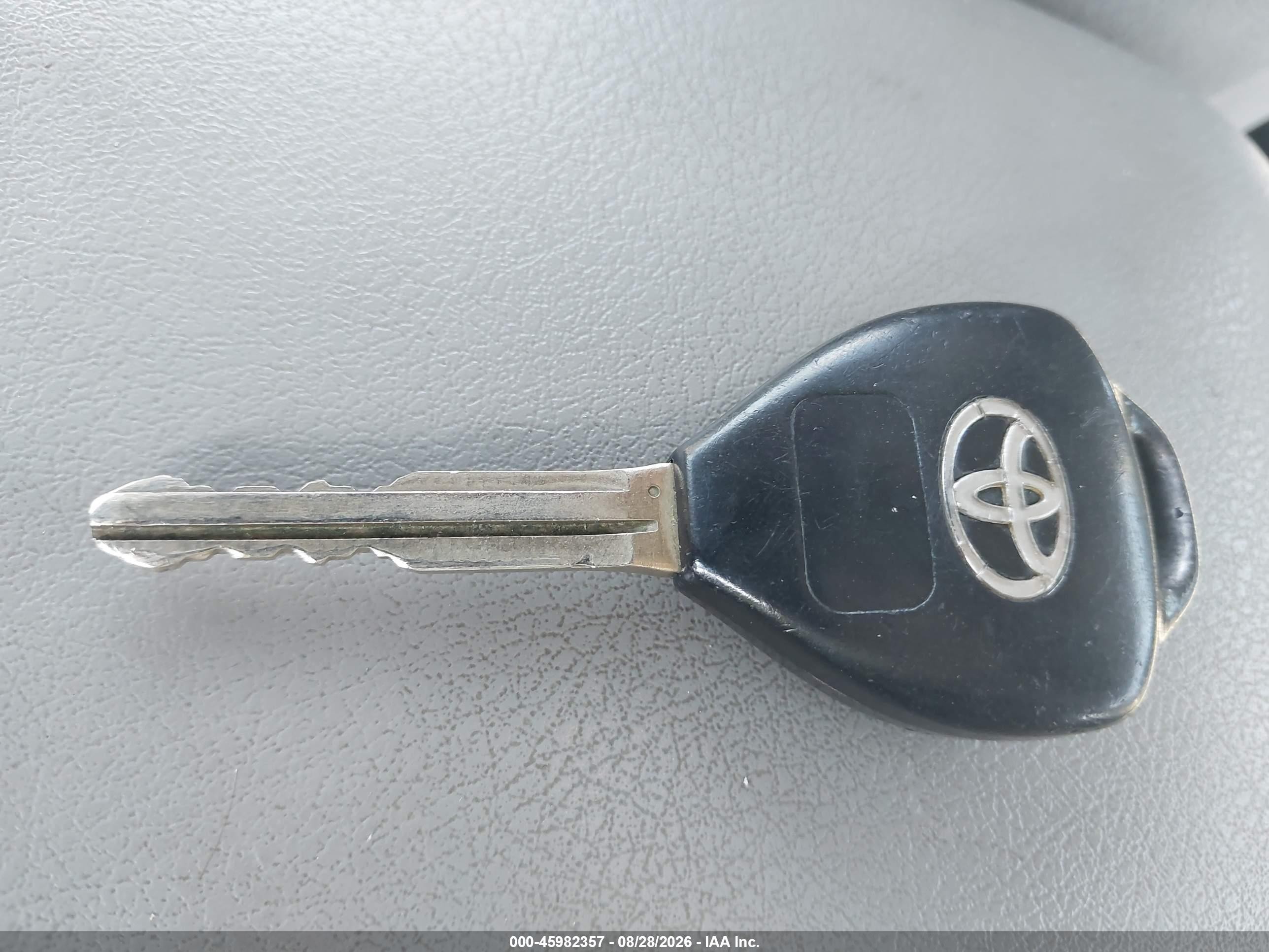 2009 Toyota Camry Le Серый vin: 4T4BE46K59R064553