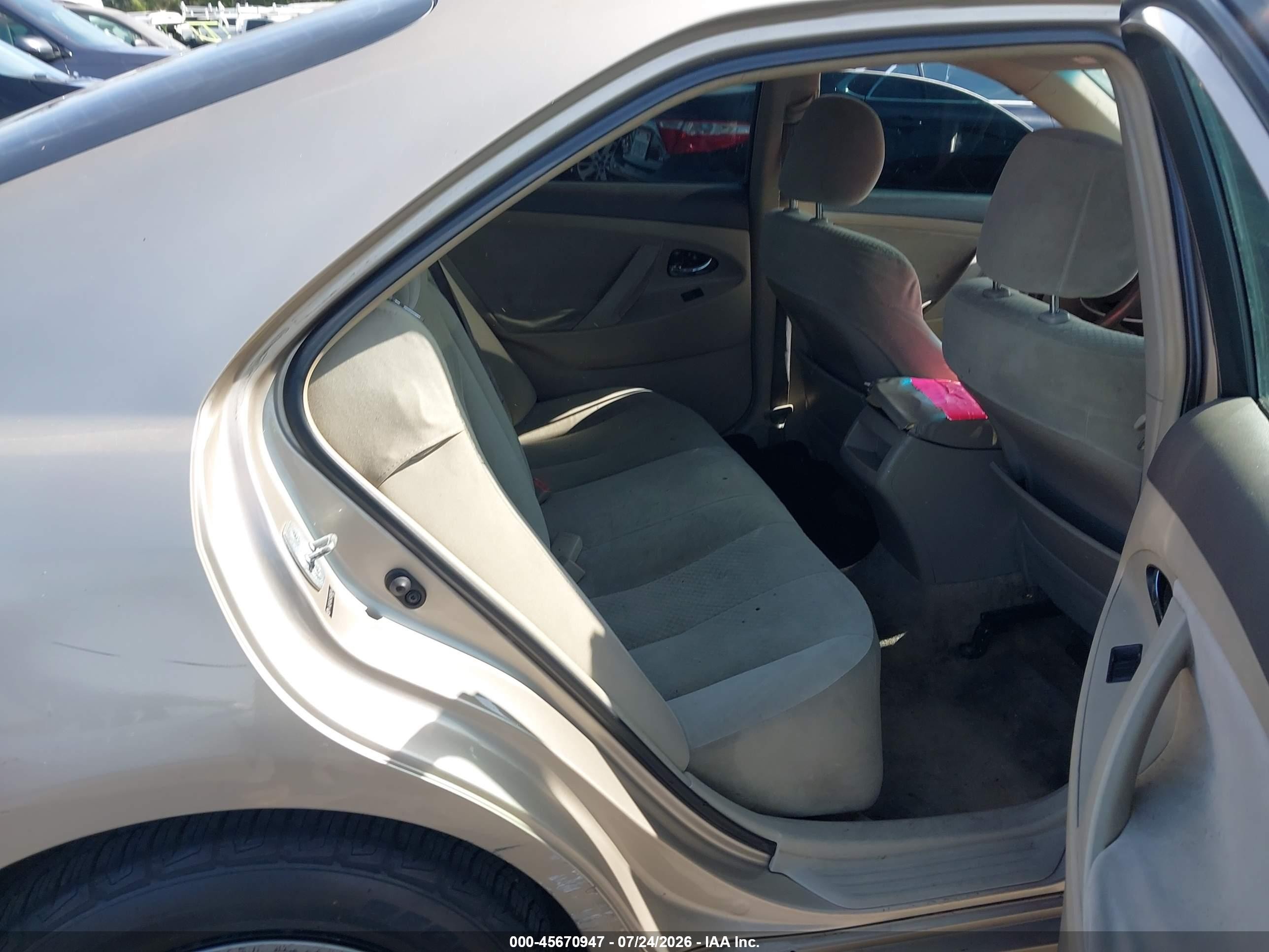 2009 Toyota Camry Le Tan vin: 4T4BE46K59R066044