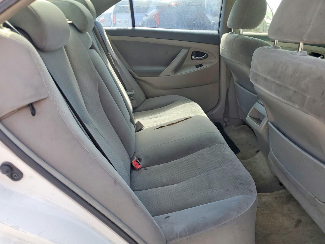 2009 Toyota Camry Le White vin: 4T4BE46K59R077397