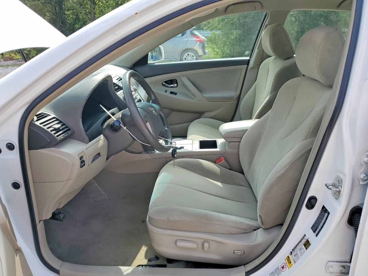 2009 Toyota Camry Le White vin: 4T4BE46K59R085242