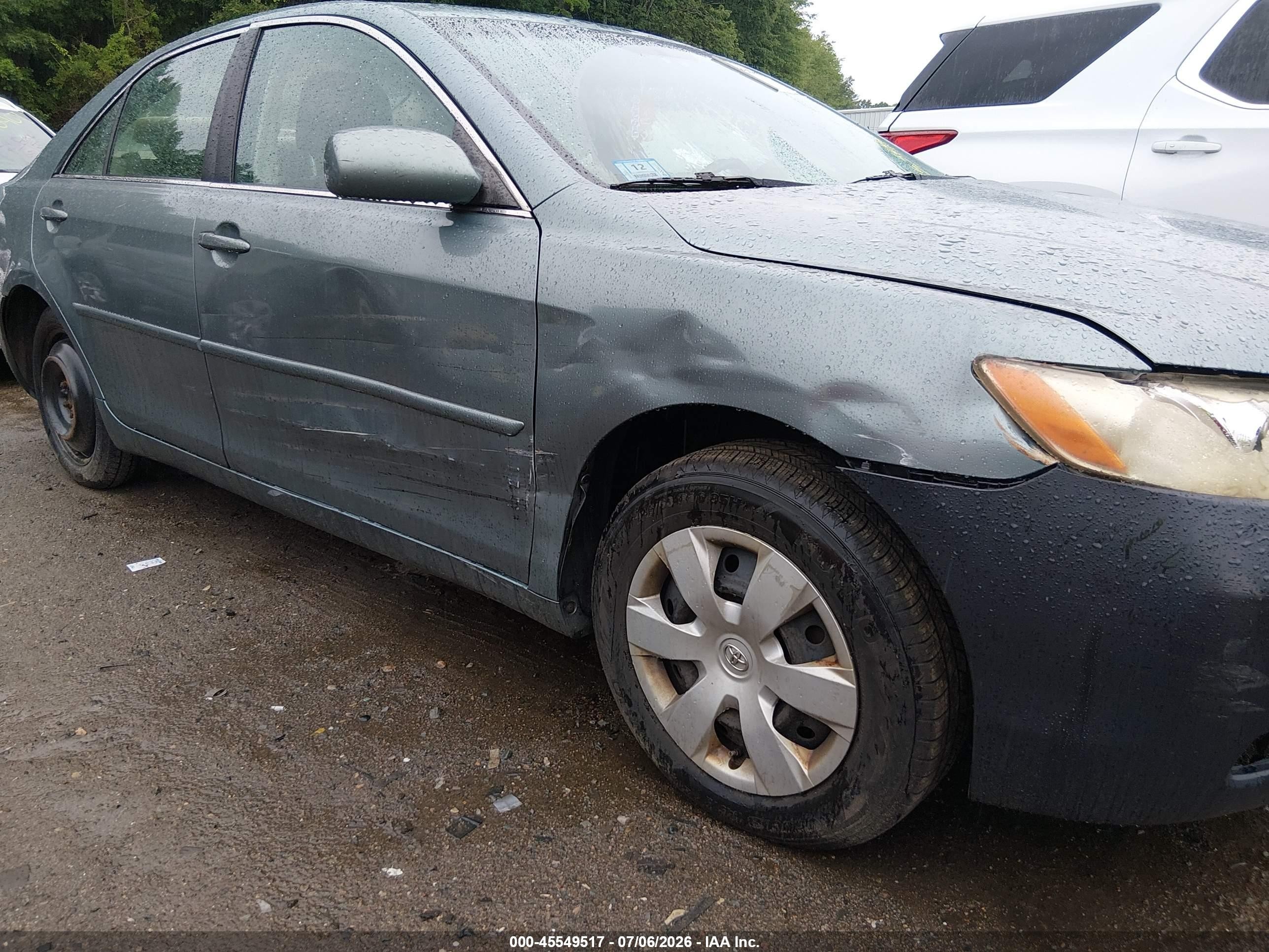 2009 Toyota Camry Le Green vin: 4T4BE46K59R090084