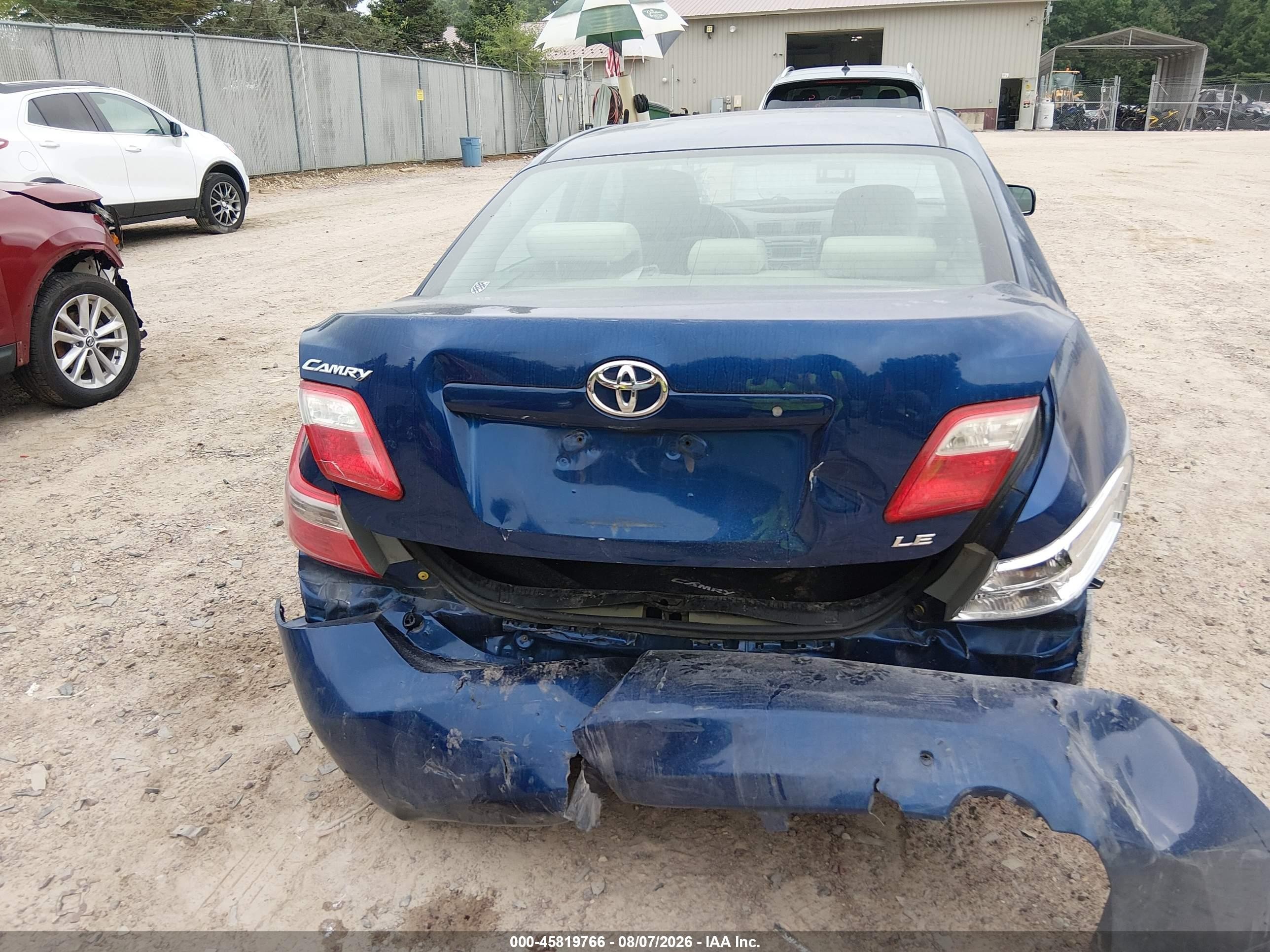 2009 Toyota Camry Le Blue vin: 4T4BE46K59R098590