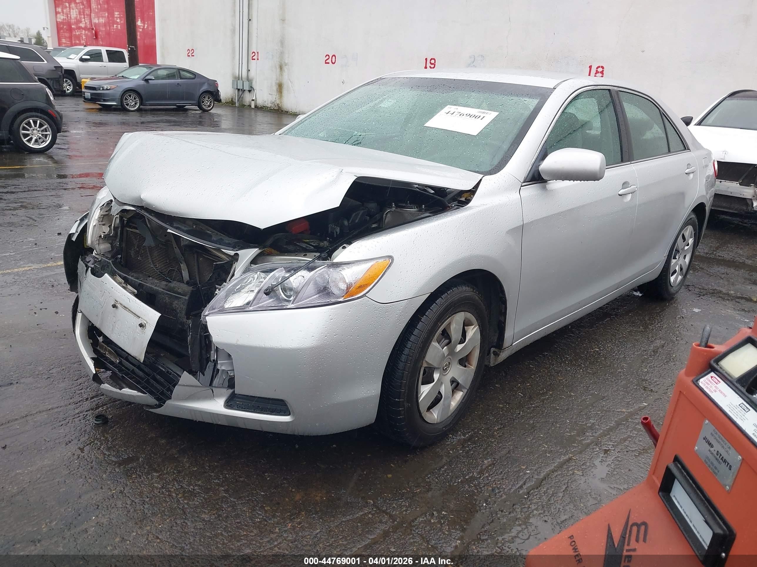 2009 Toyota Camry Le Silver vin: 4T4BE46K59R102332