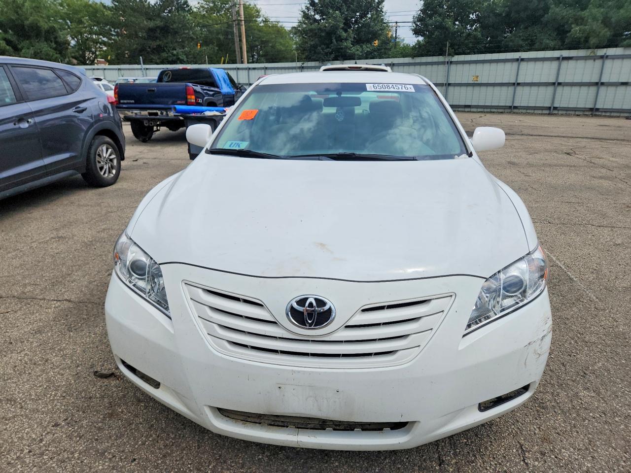 2009 Toyota Camry Le White vin: 4T4BE46K59R108227