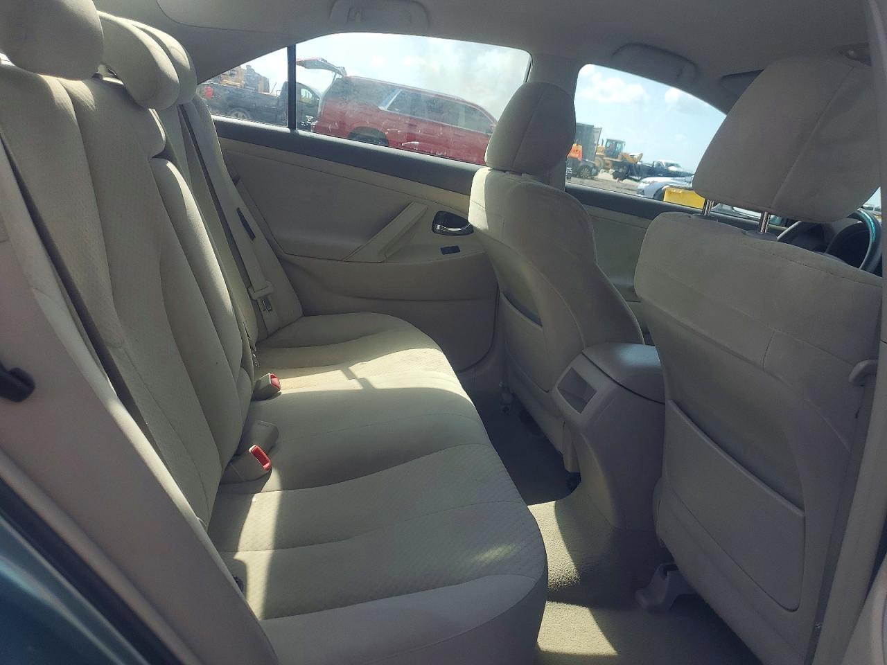 2009 Toyota Camry Le Green vin: 4T4BE46K59R108809