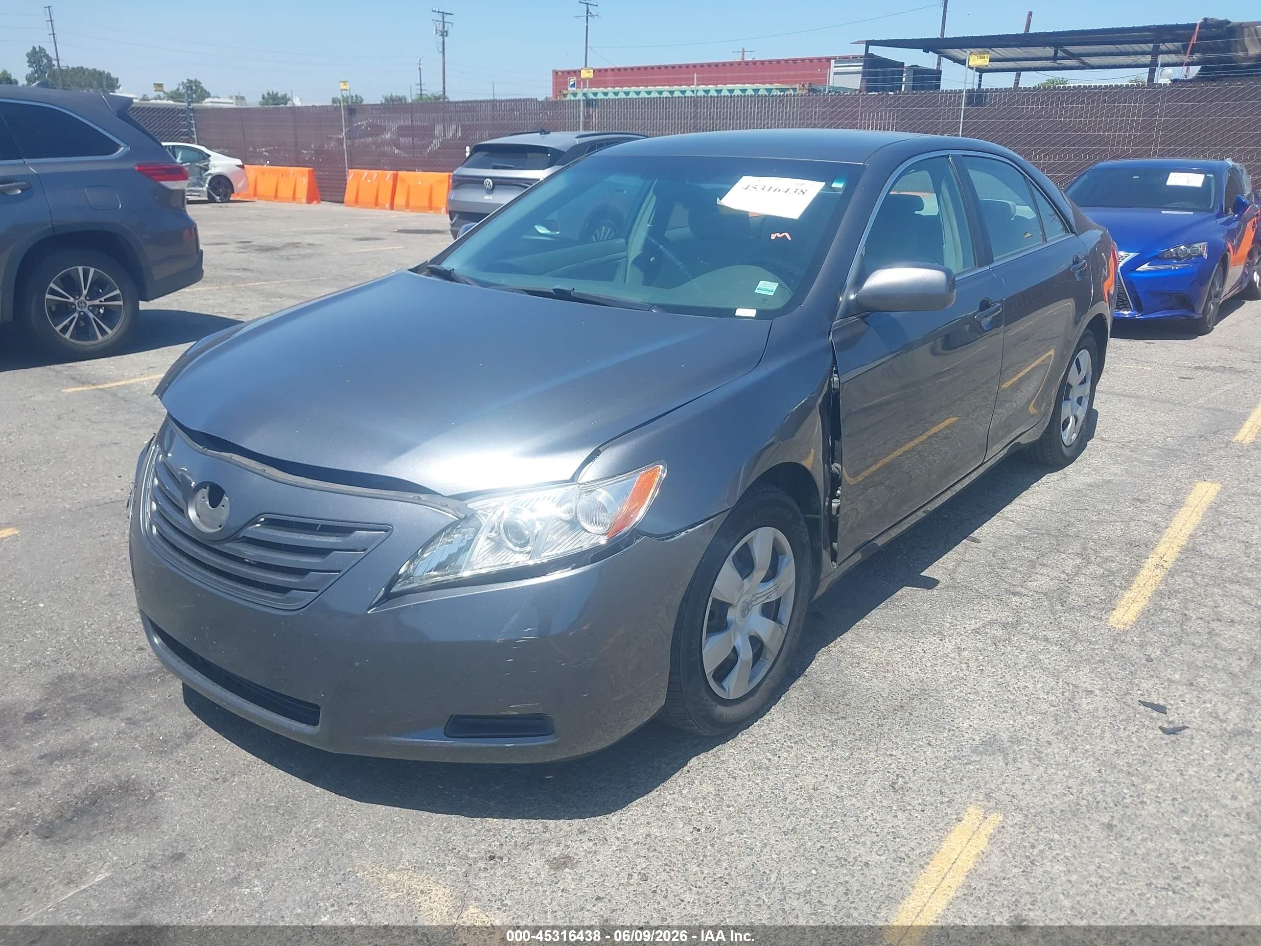 2009 Toyota Camry Le Gray vin: 4T4BE46K59R112875