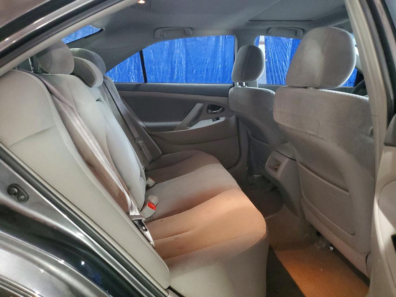 2009 Toyota Camry Le Gray vin: 4T4BE46K59R117462