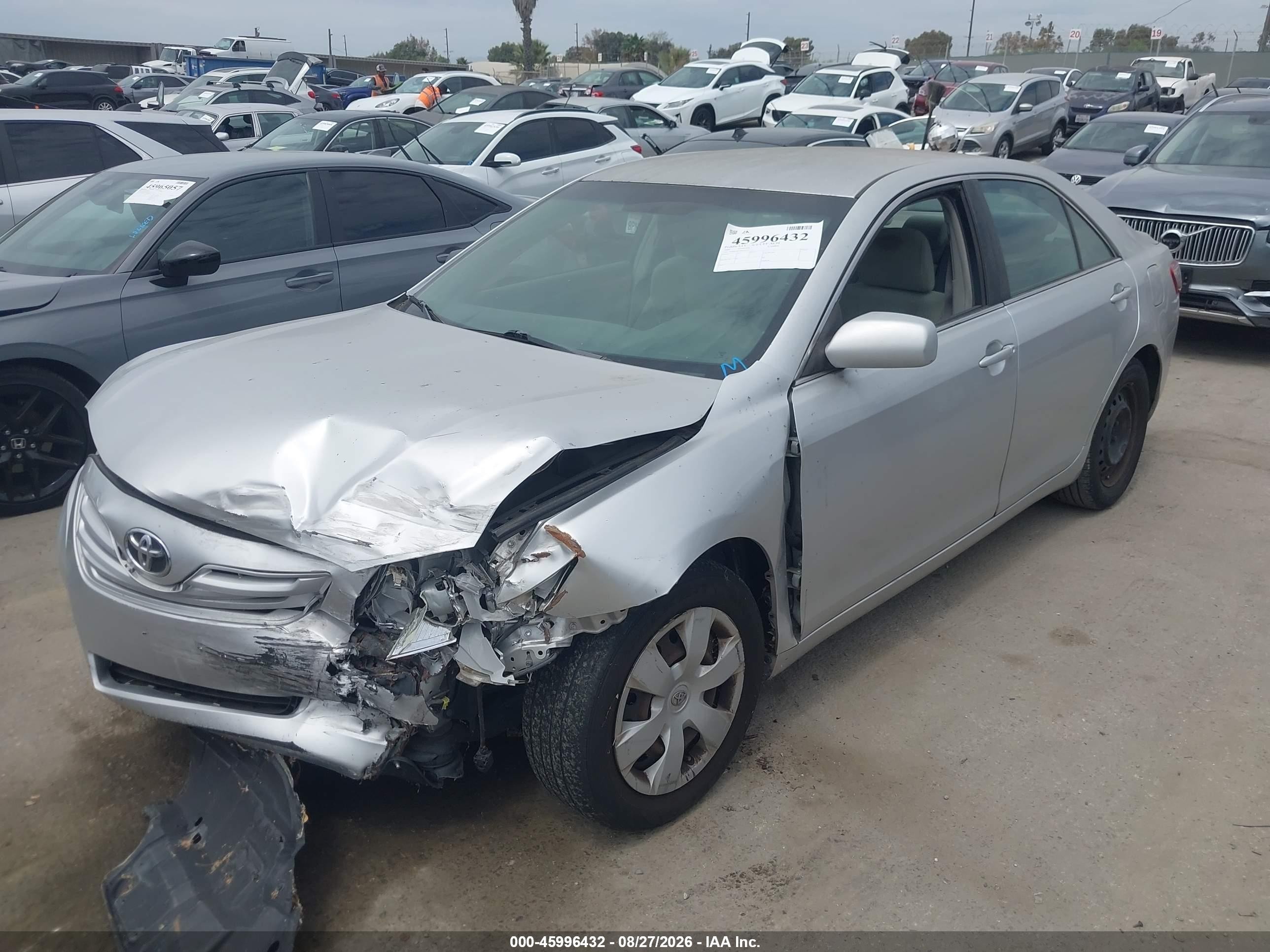 2009 Toyota Camry Le Серебряный vin: 4T4BE46K59R118319